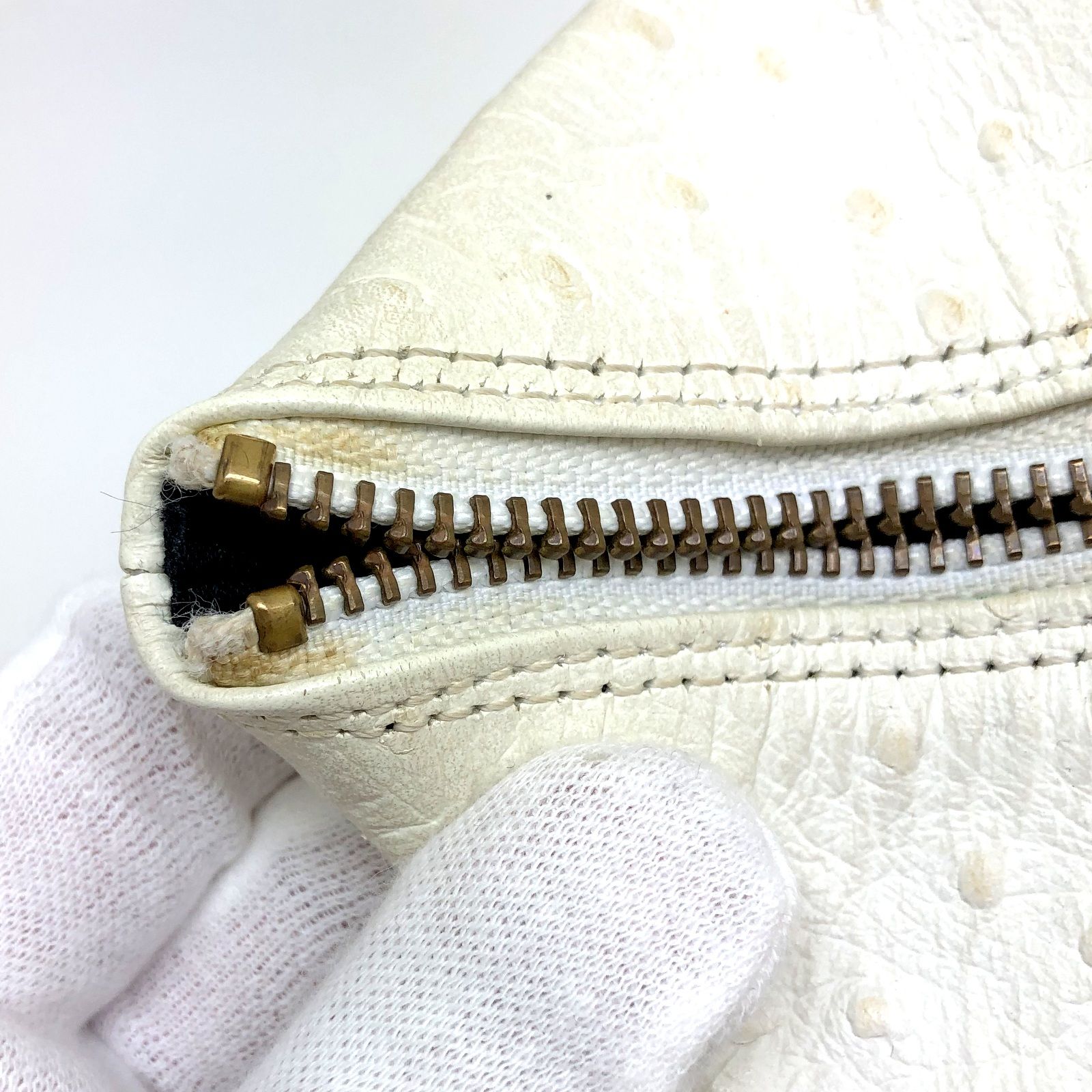 VERSACE バニティバッグ オーストリッチ型押しレザー ホワイト