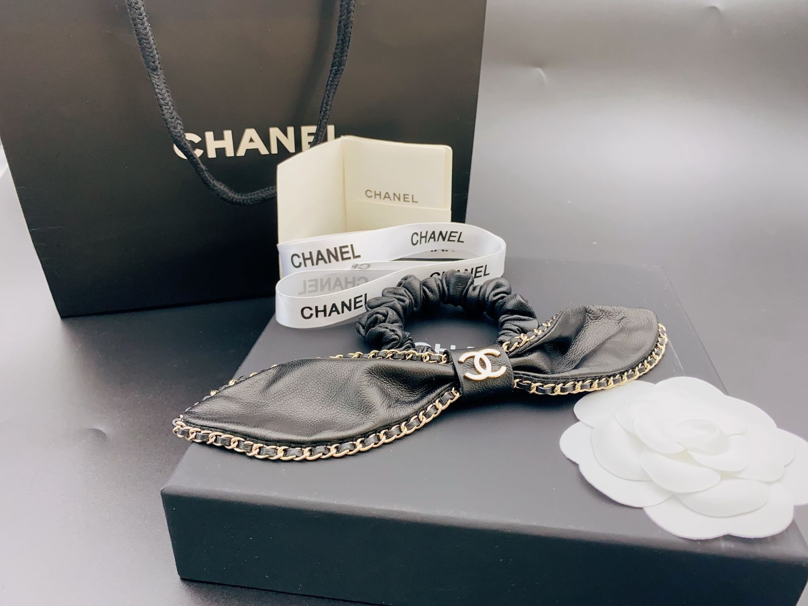 CHANEL シュシュ レザー ブラック×ホワイト | tradexautomotive.com