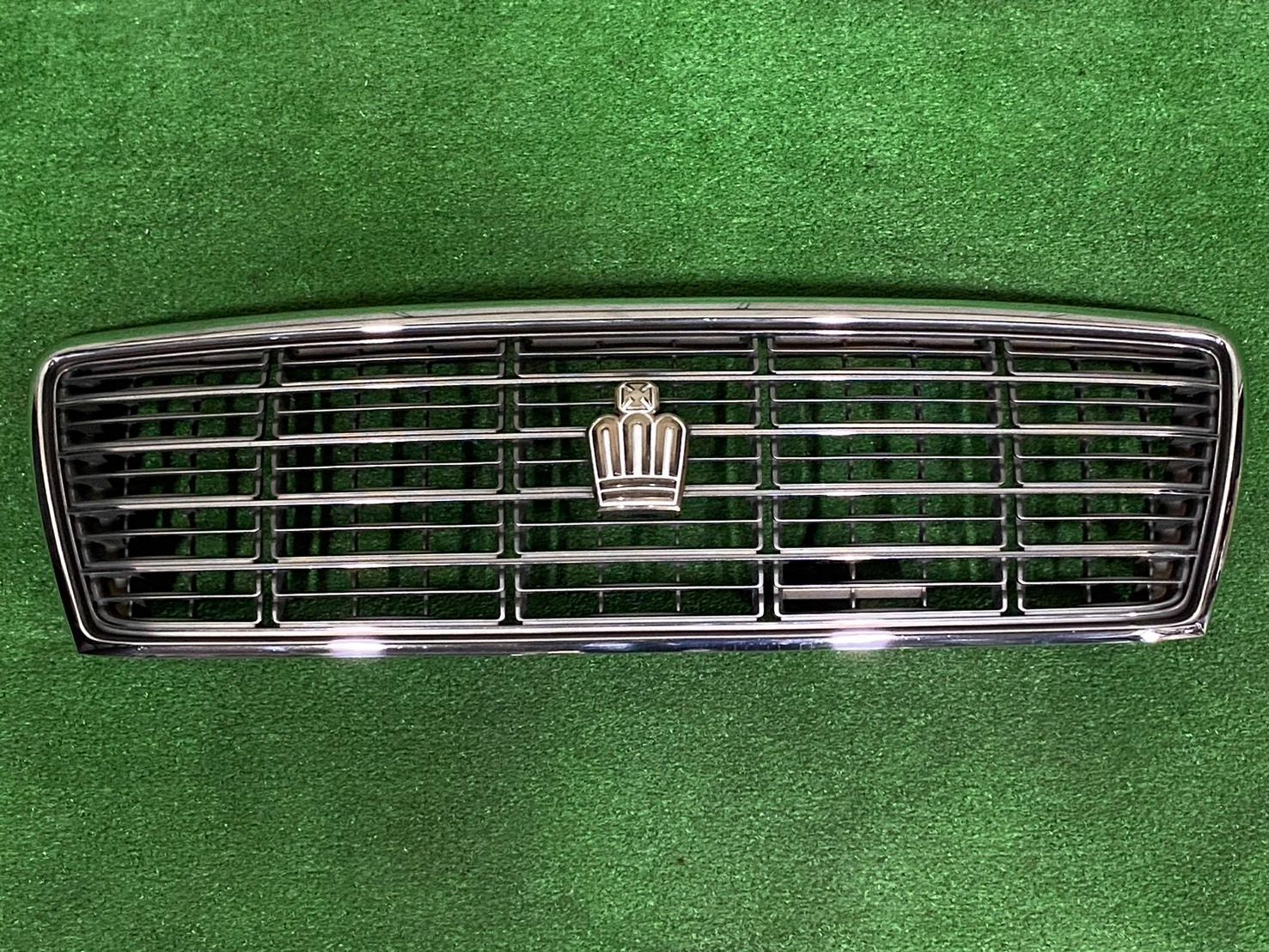 17クラウン ロイヤルサルーン　グリル 美品！】トヨタ 17 クラウン ロイヤルサルーン 純正 フロント