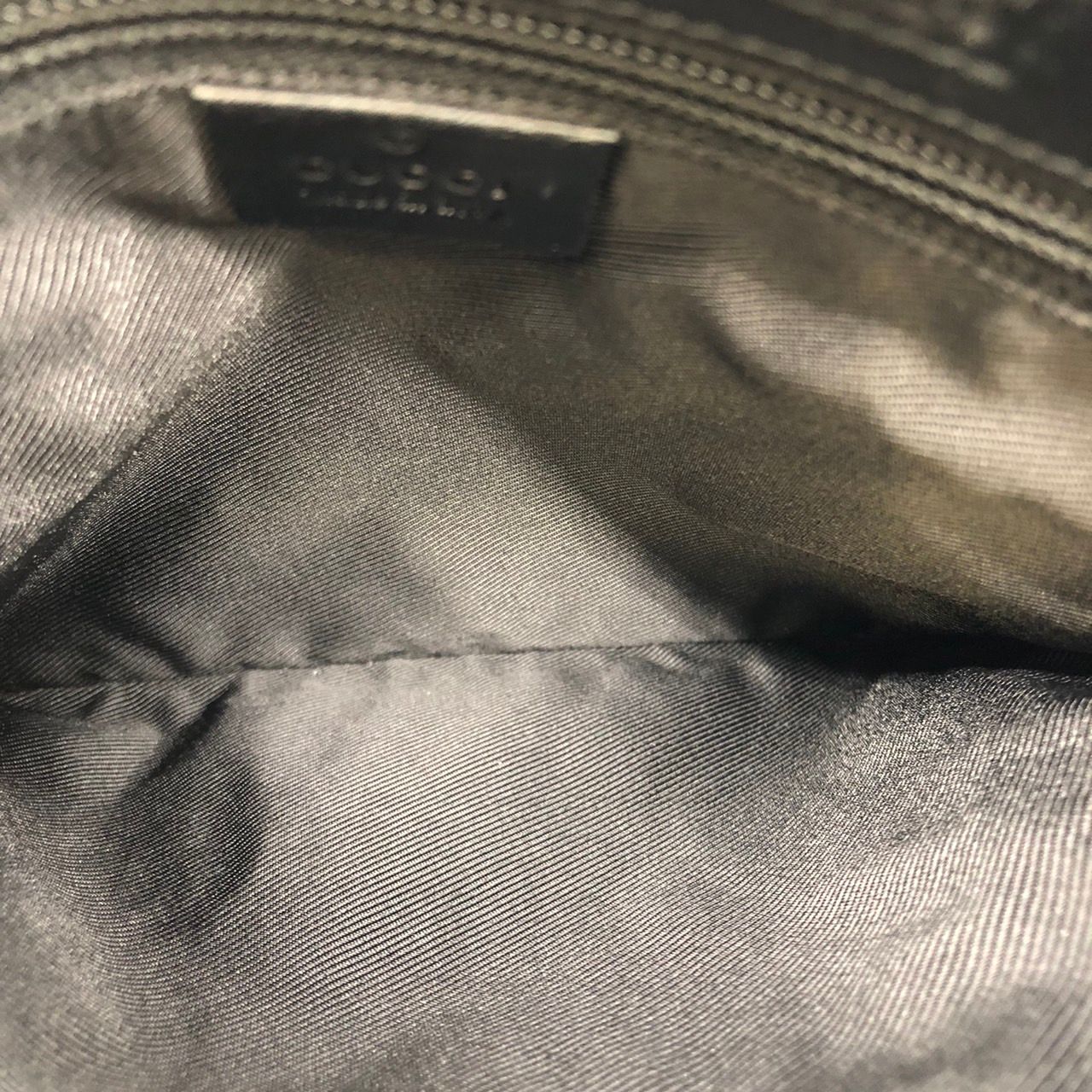 GUCCI グッチ 27639 薄型ショルダーバッグ 斜め掛け ブラック 黒