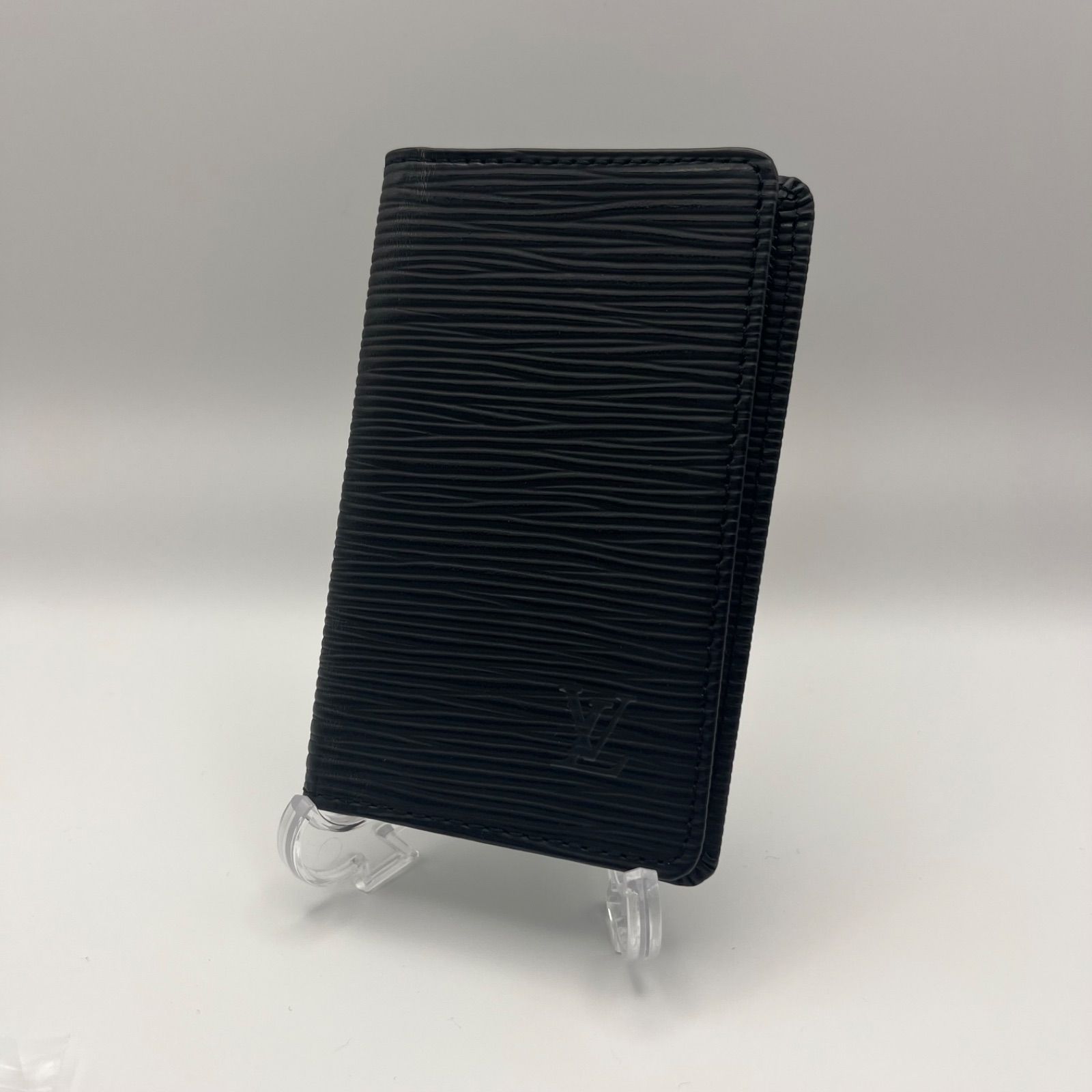ルイヴィトン エピ ノワール 定期名刺カード入れ