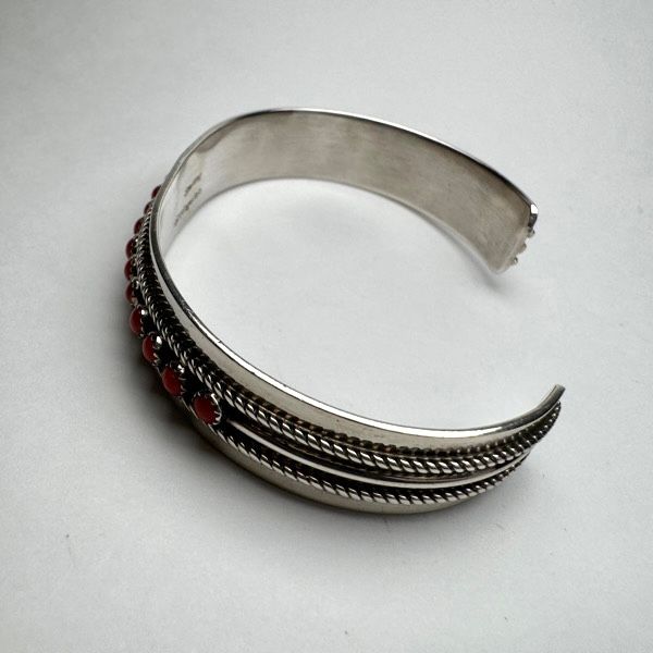 中古】NAVAJO/ナバホ族 インディアンジュエリー Livingston作