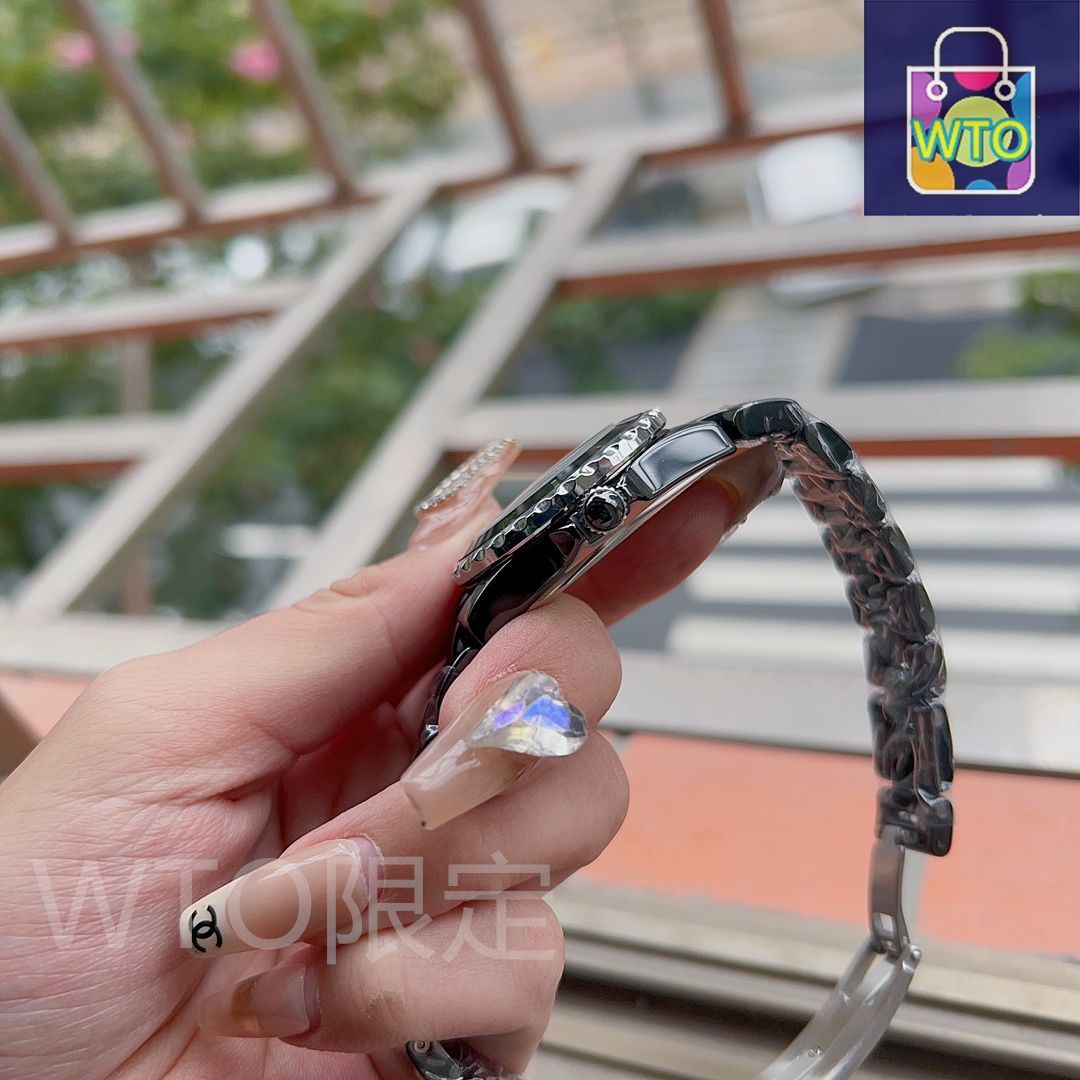 Chanel] J12 クオーツレディースウォッチ - 専用ケース・カード