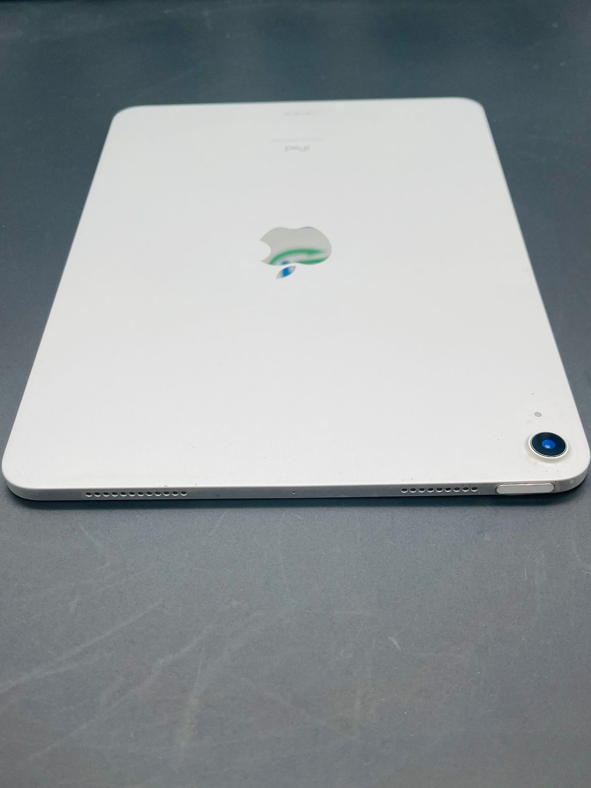 【朝まで安売】iPad Air A2316 64GB シルバー　MYFN2J/A 朝まで安売iPad Air A2316 64GB シルバーMYFN2J⁄A