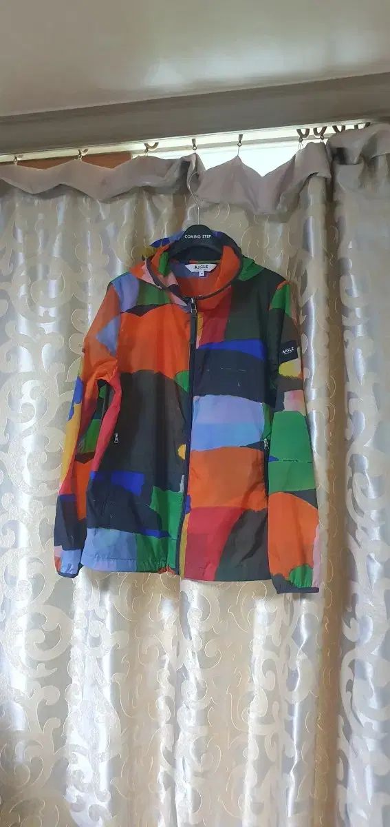 AIGLE 超軽量 ウィンドブレーカー