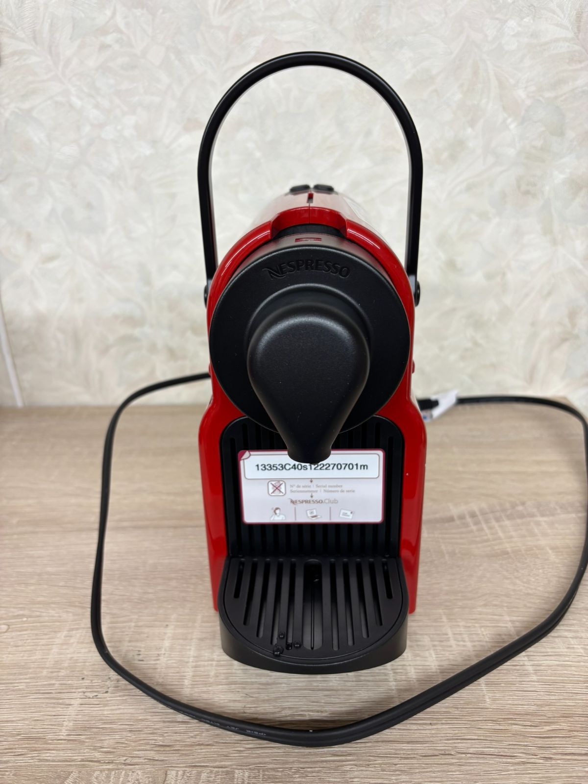 中古未使用品】ネスプレッソ カプセル式コーヒーメーカー