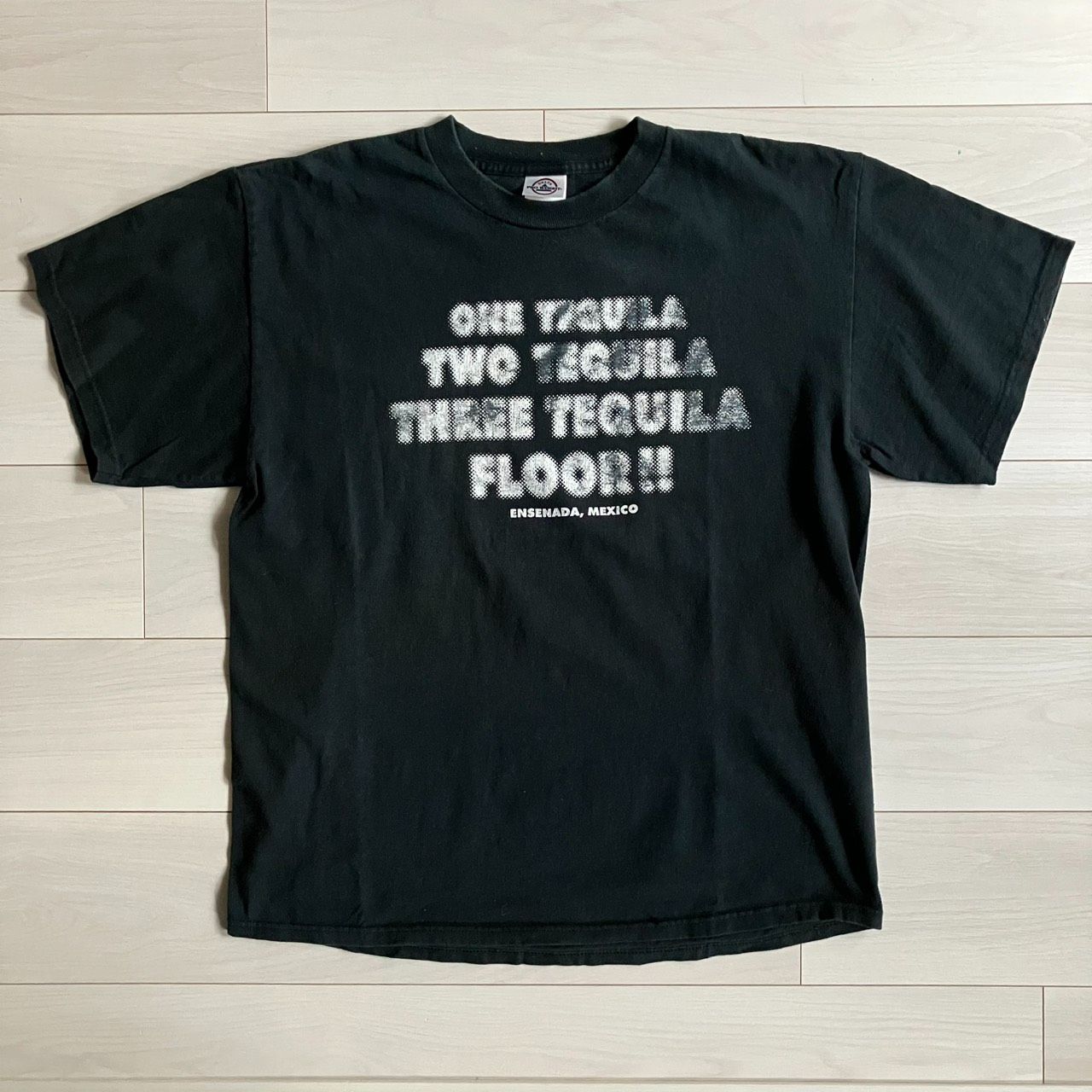 00s テキーラ Tシャツ Lサイズ モーション文字 ぼかし文字