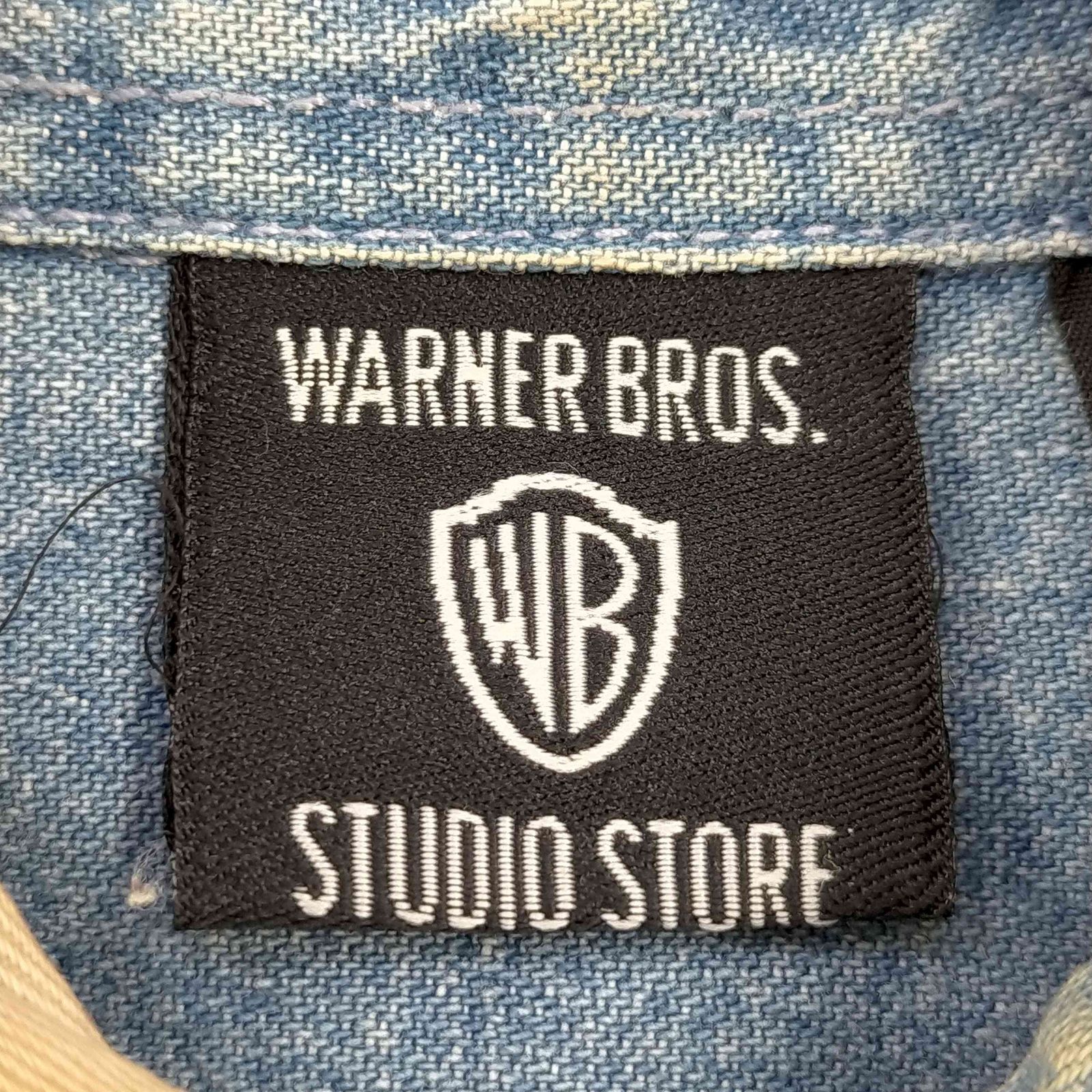 ワーナーブラザーズ スタジオストア WARNER BROS STUDIO STORE 香港製 ブリーチ加工 エルボーパッチ デニムワークシャツ メンズ  import：S - メルカリ