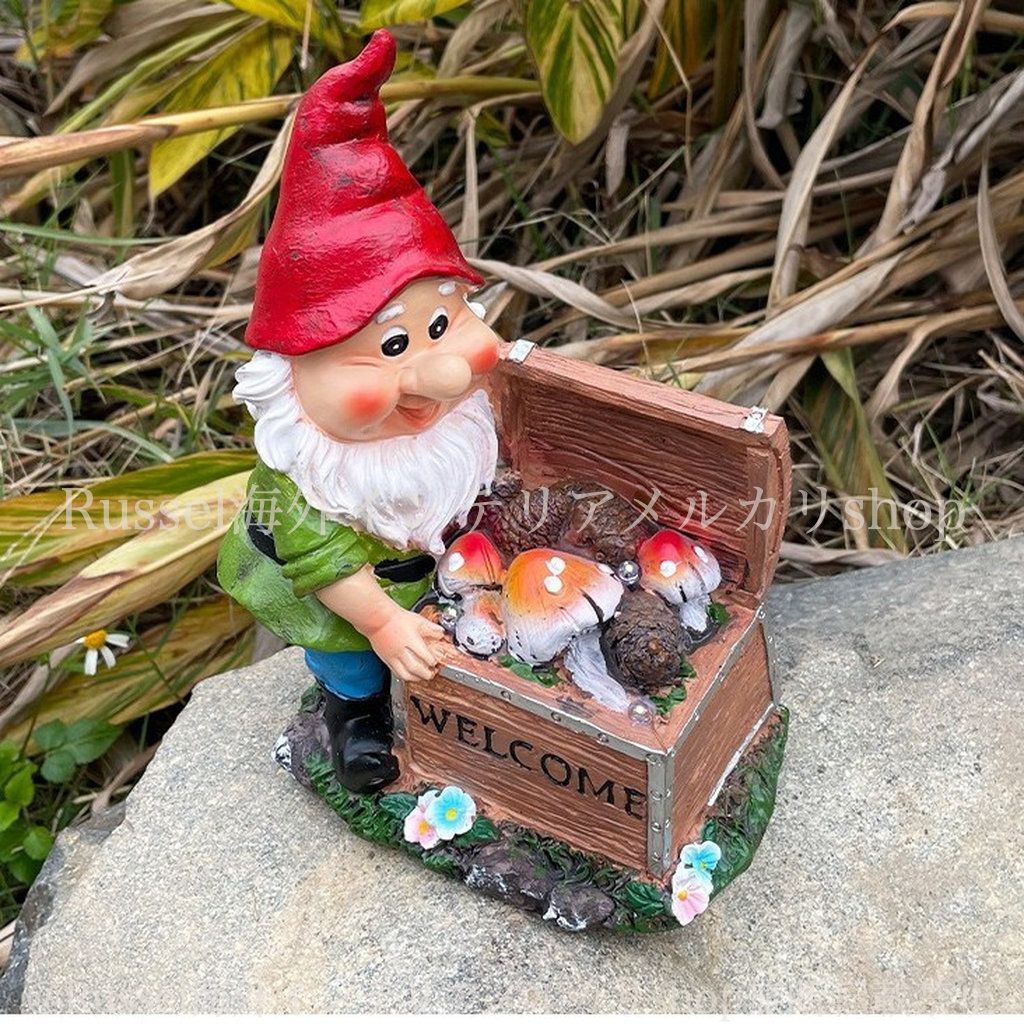 ガーデンノーム像 - ノームガーデン マッシュルーム マッドネス像 - ノームハウス - フェアリーガーデン - バードハウス : デザインベジタブルガーデン ノーム像 装飾像 樹脂装飾像、マッシュルーム : ホーム＆キッチン