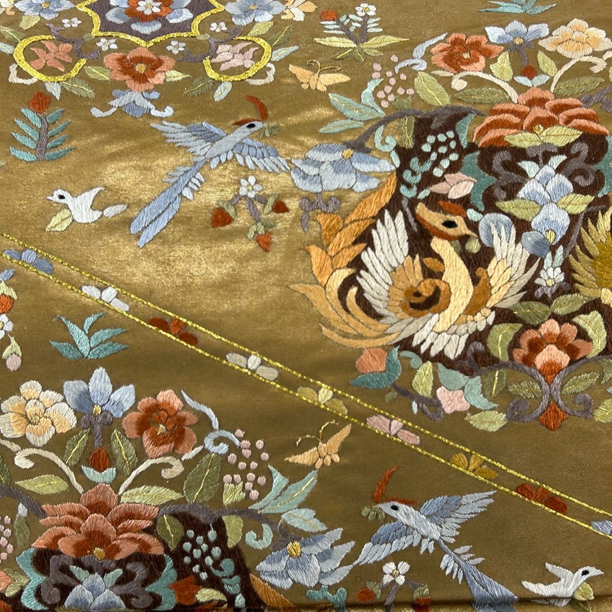 金糸 刺繍