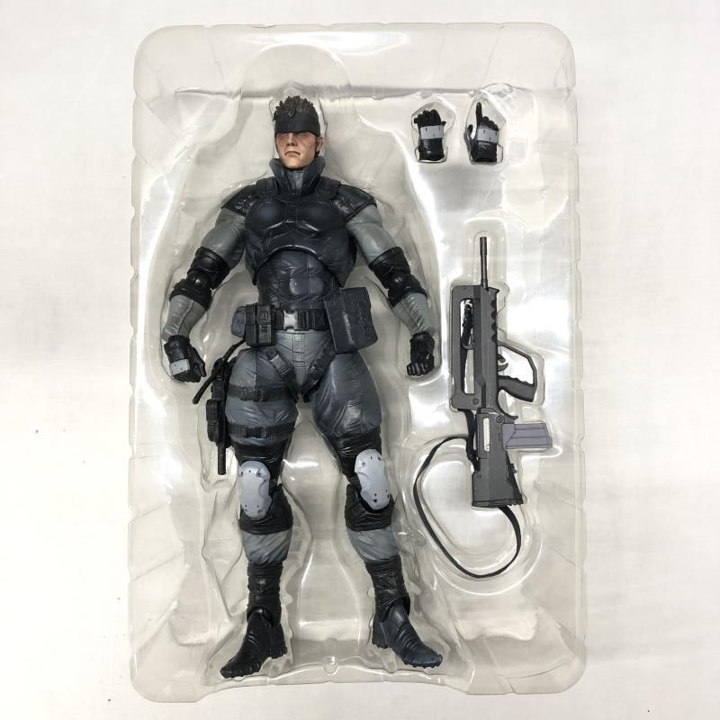 【中古品】プレイアーツ改 L GEAR SOLID ソリッド・スネーク Amazon.co.jp: プレイアーツ改 ソリッドスネーク METAL GEAR メタ