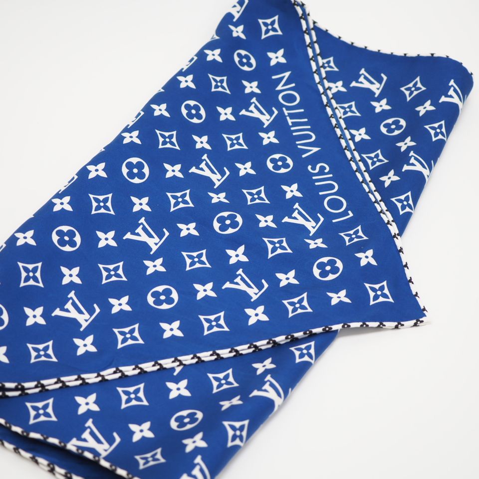 ⭕️LOUIS VUITTON スカーフ 特大 モントレ 時計 ブルー 楽天市場】ルイヴィトン スカーフ（カラーブルー）（バッグ
