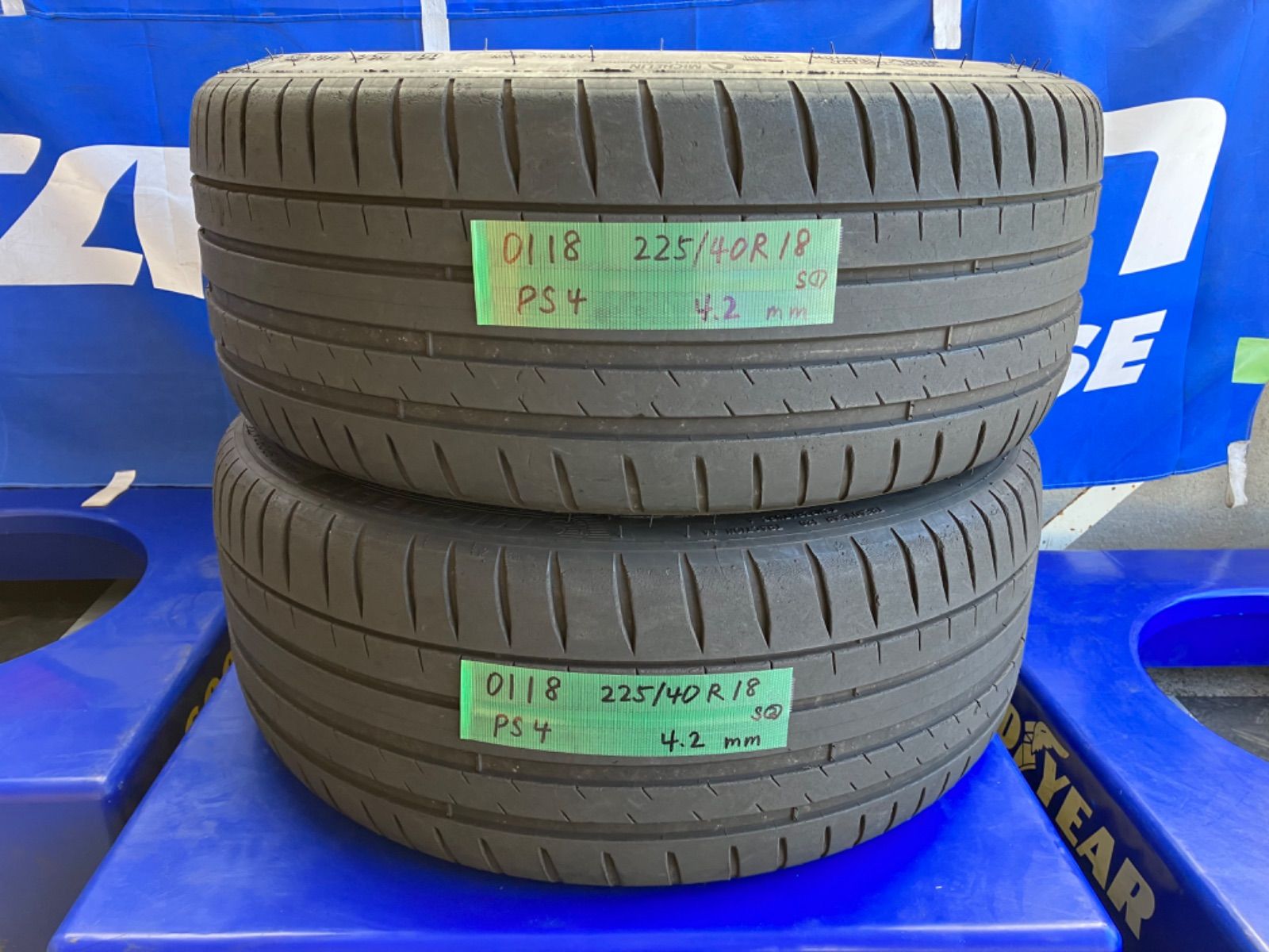 225/40R18 ミシュラン パイロットスポーツ 4 中古タイヤ2本 - メルカリ