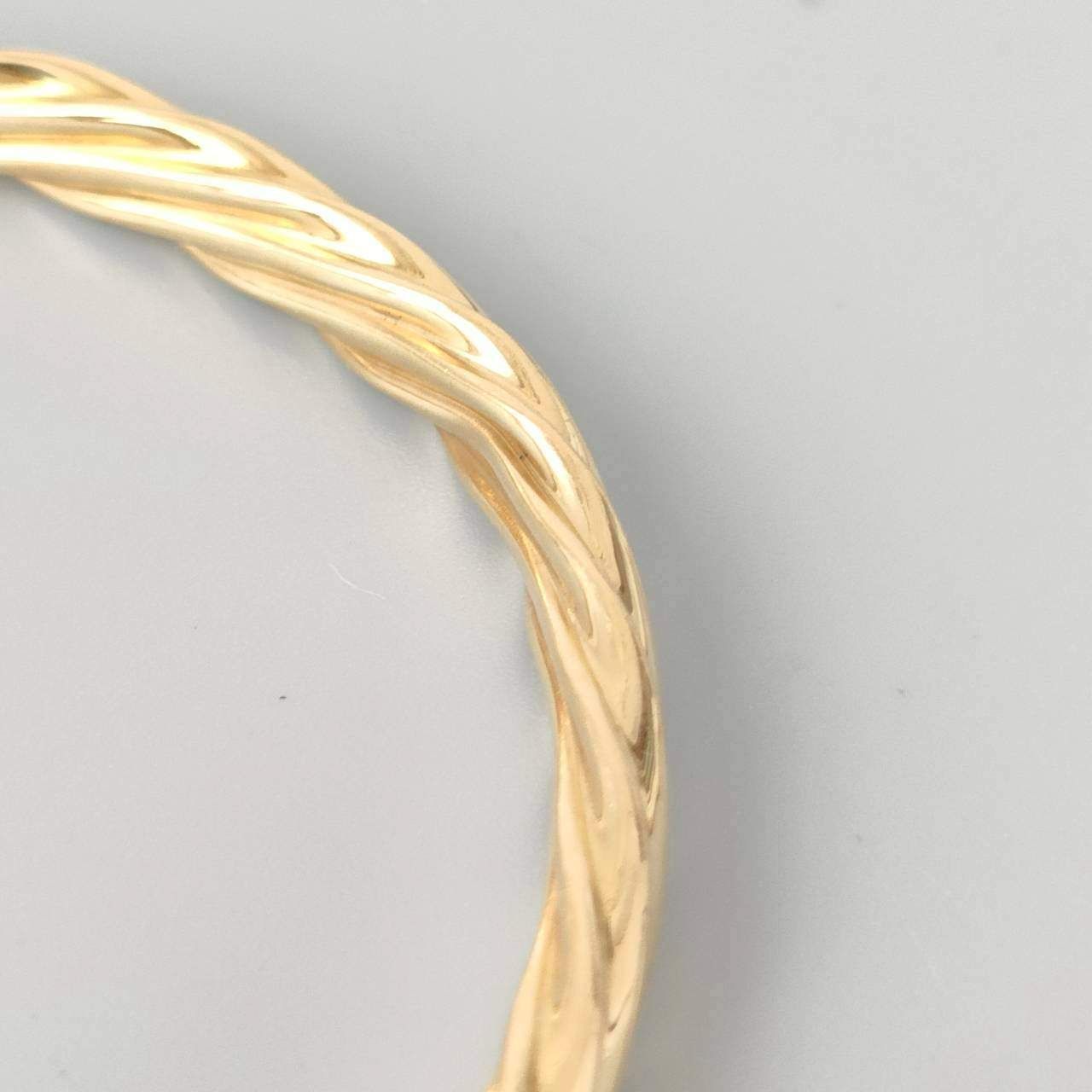 バングル 歪み大