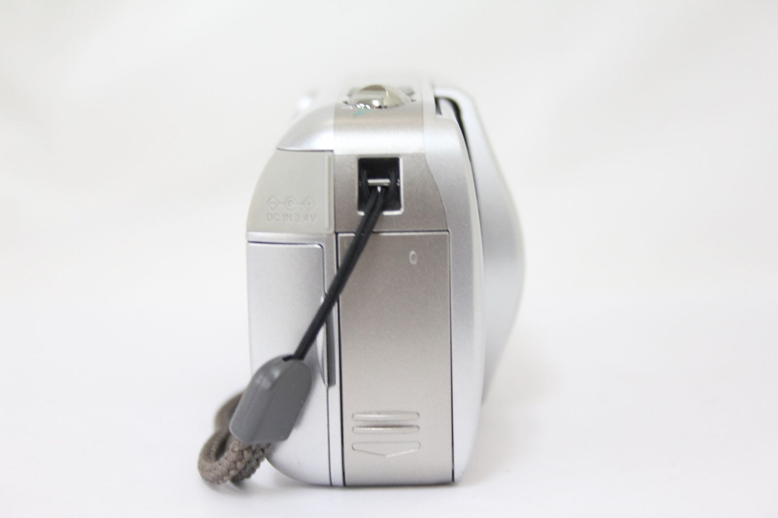 美品 返品保証】 【便利な単三電池で使用可】オリンパス Olympus 