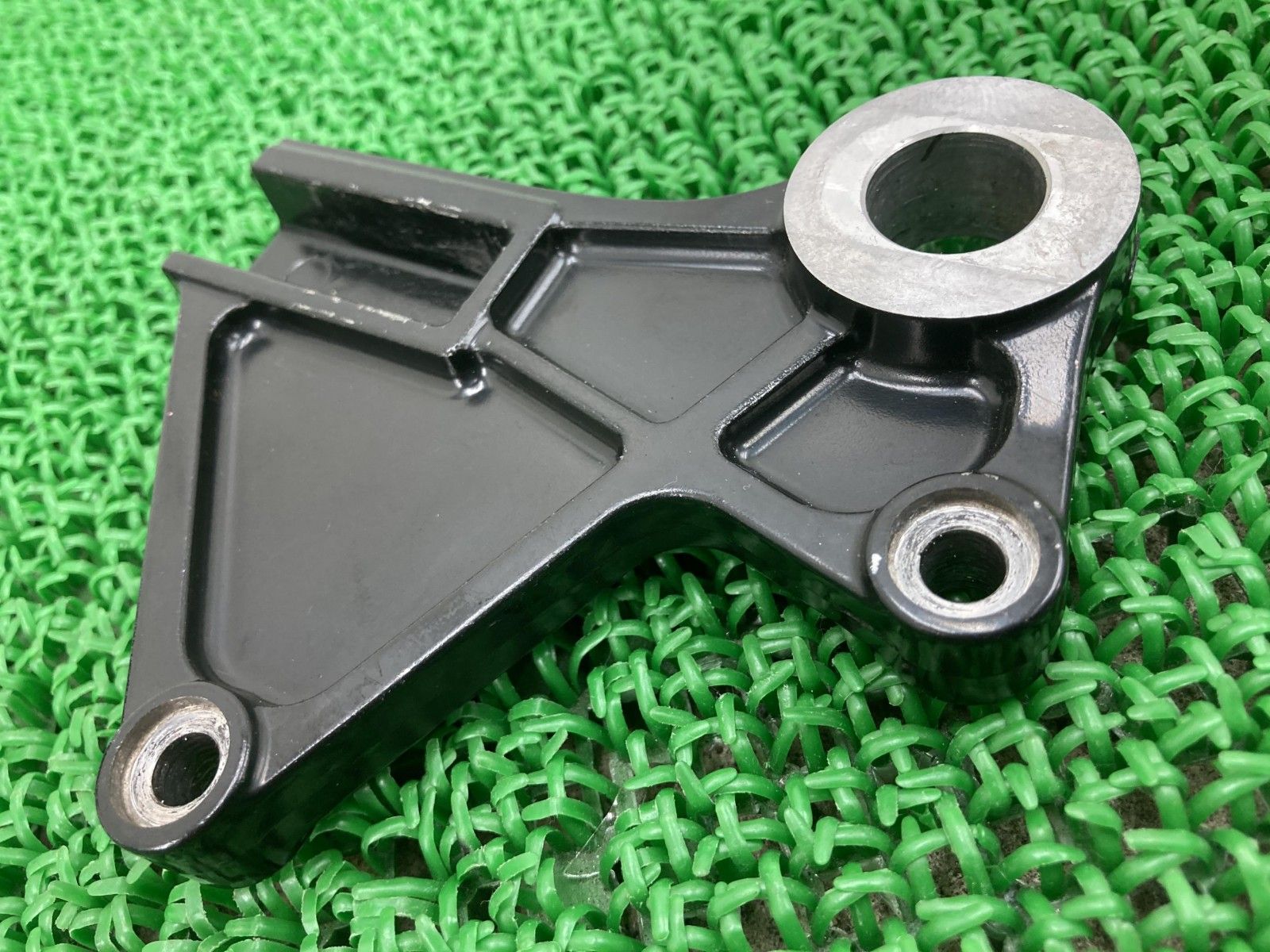 ZX-10R リアブレーキキャリパーサポート 0004 カワサキ 純正 バイク