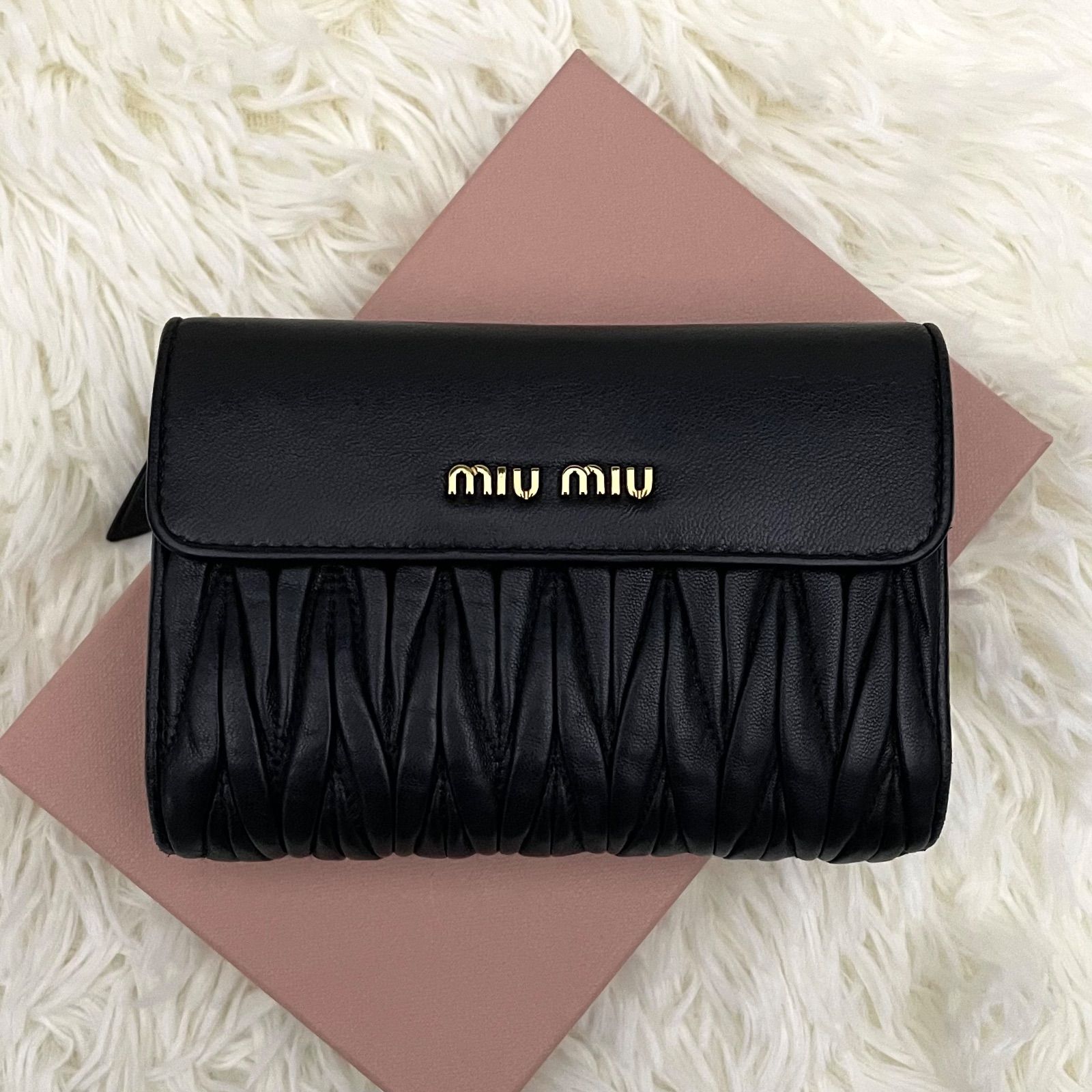 極美品⭐️MIUMIU ミュウミュウ マテラッセ 財布 ブラック