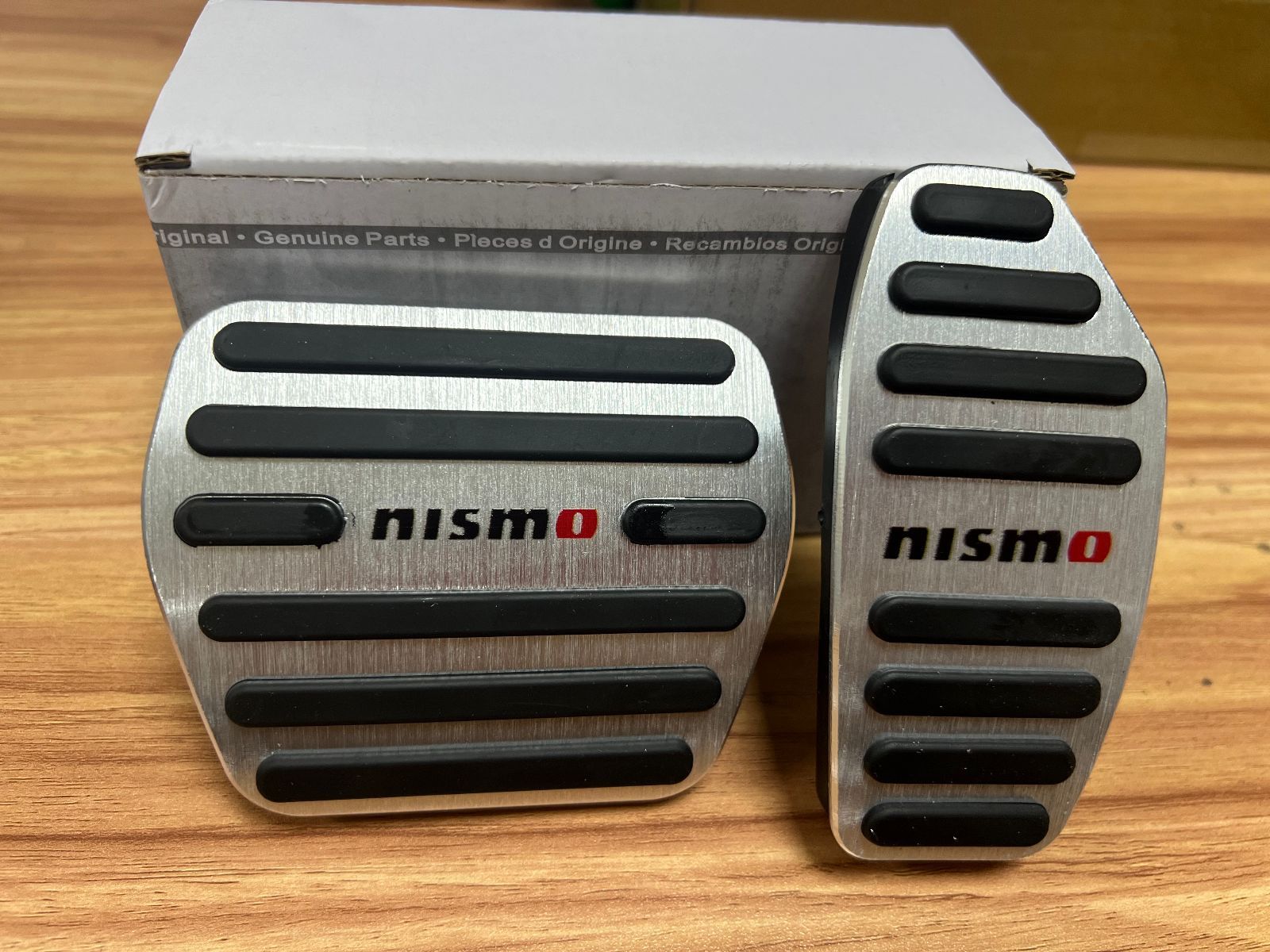 NISMOニスモ高品質　アルミ　ペダル　ブレーキ　アクセルカバー