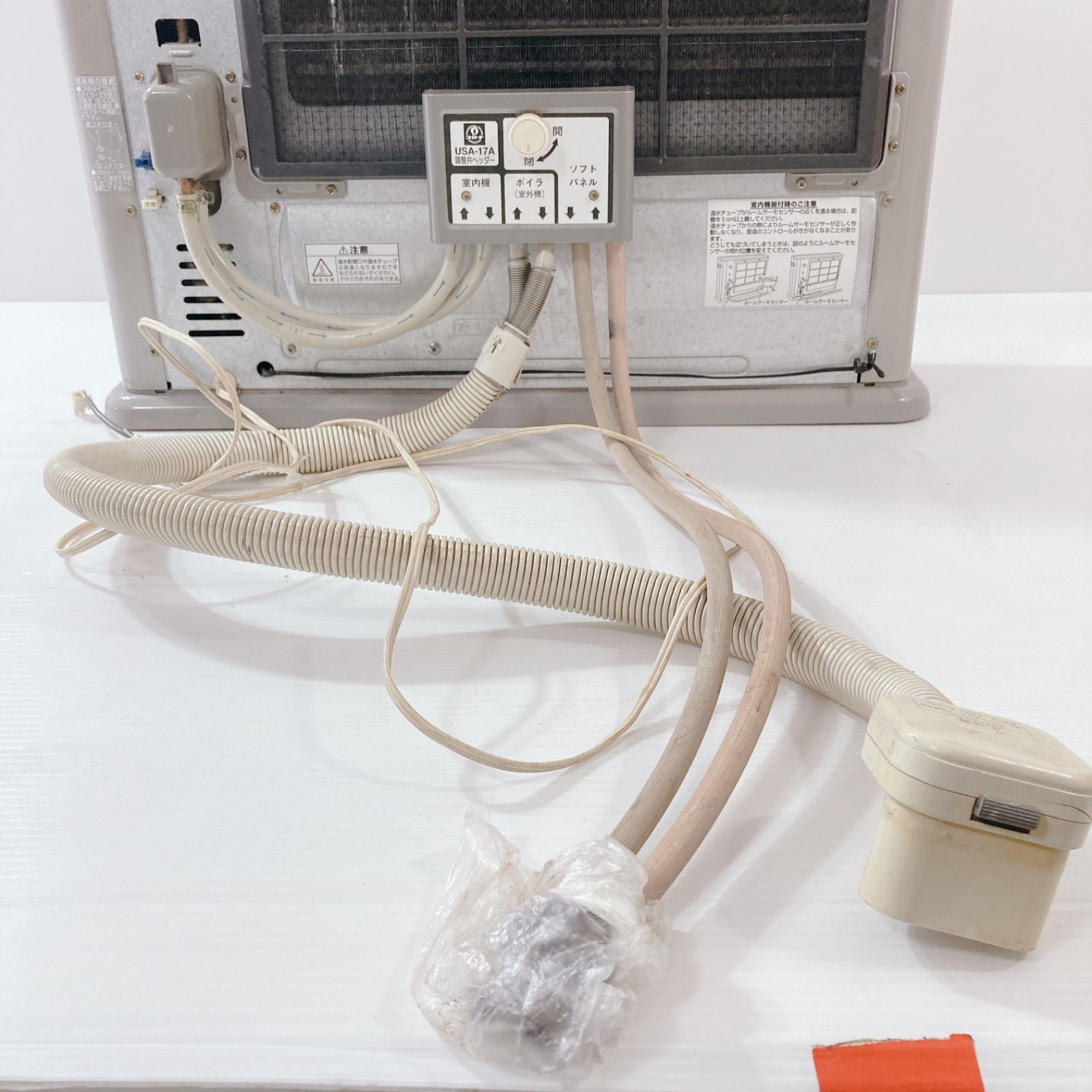 コロナ 温水ルームヒーター ファンコンベクター CRH-580CS 2012年製