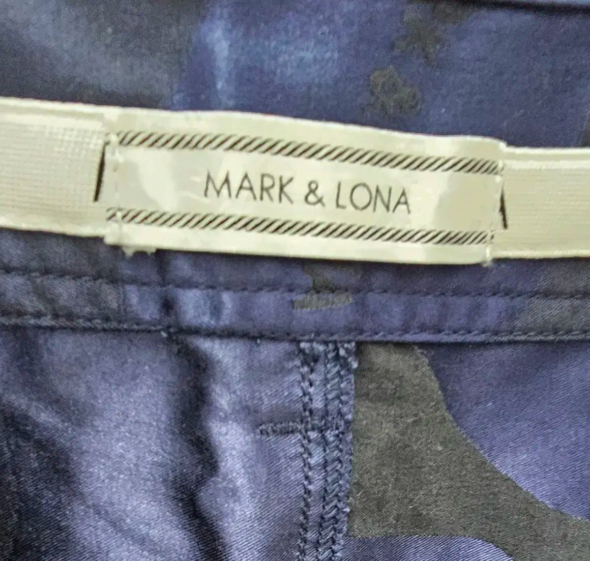 MARK