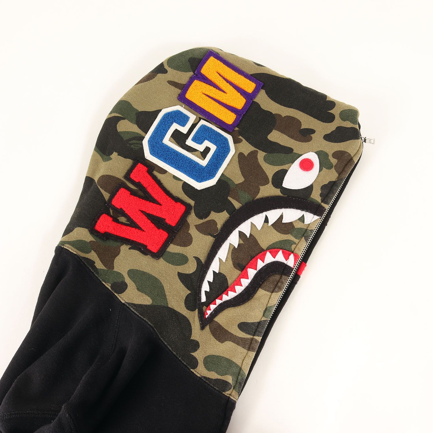 A Bathing Ape 迷彩虎フードパーカー　L A Bathing Ape 迷彩虎フードパーカー L トップス
