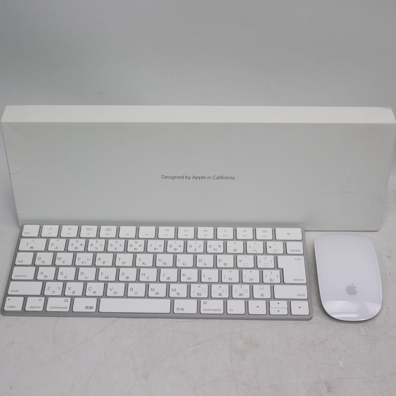 679)【美品】Apple Magic Keyboard A1644とMouse A1657 【良品】Apple 