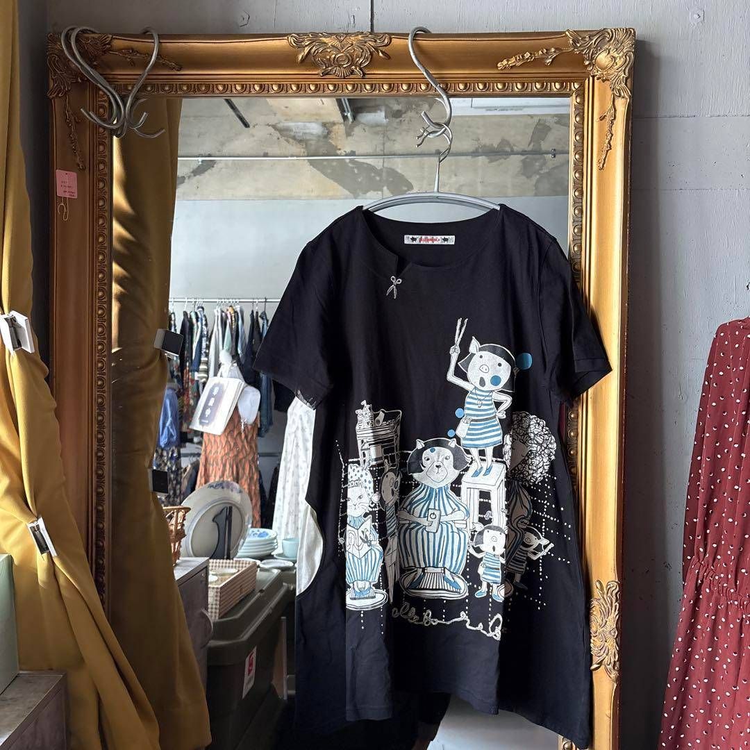 アルベロベロ OLLEBOREBLA 刺繍 美容師 豚ちゃん シャツ 黒 お呼ばれ デート オフィスカジュアル 食事会