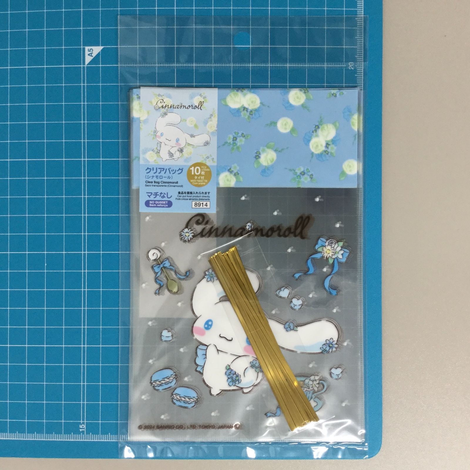 i197【新品・未使用品】 クリアバッグ（シナモロール）10枚入 タイ付 