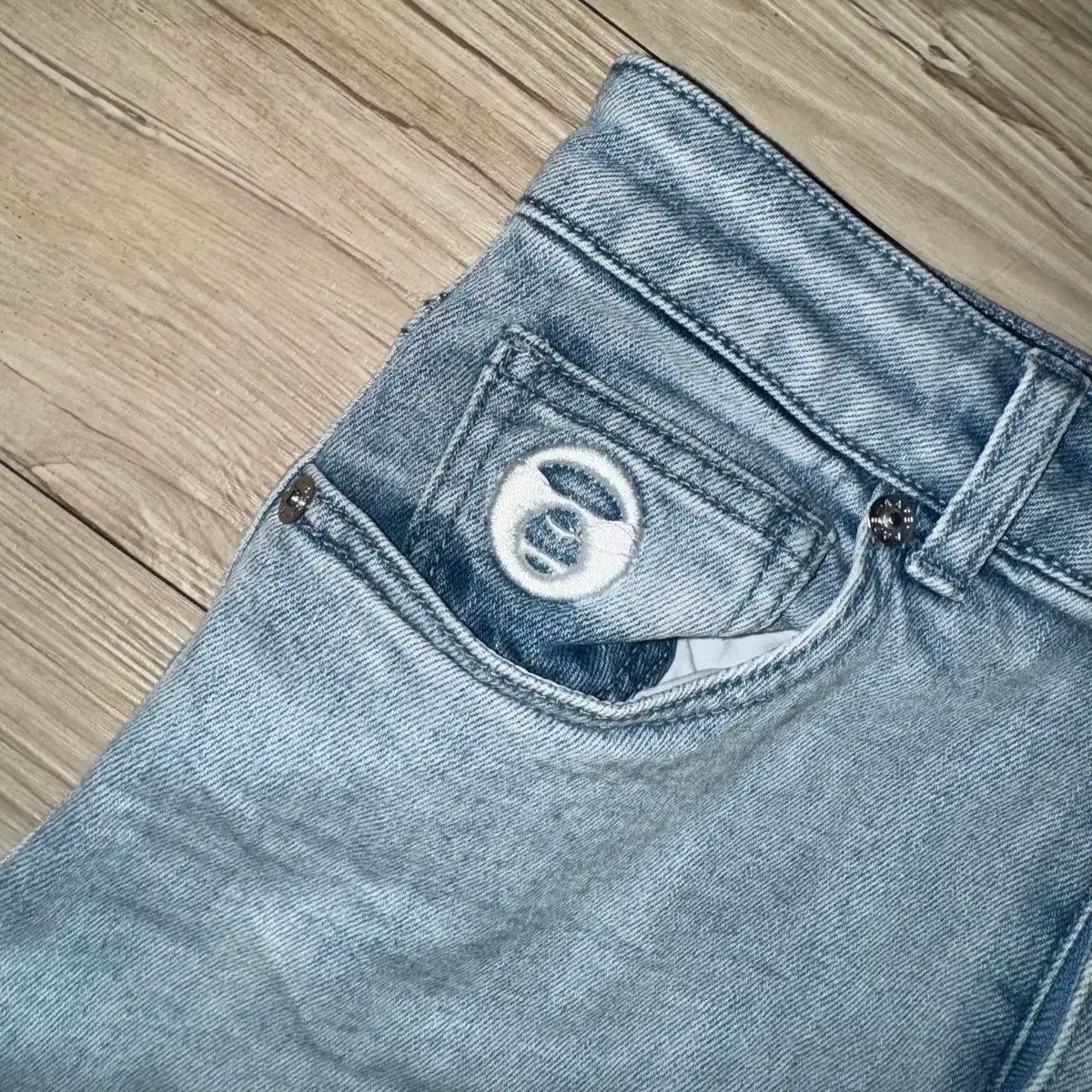 A BATHING APE(アベイシングエイプ) エイプ ライトブルー デニム