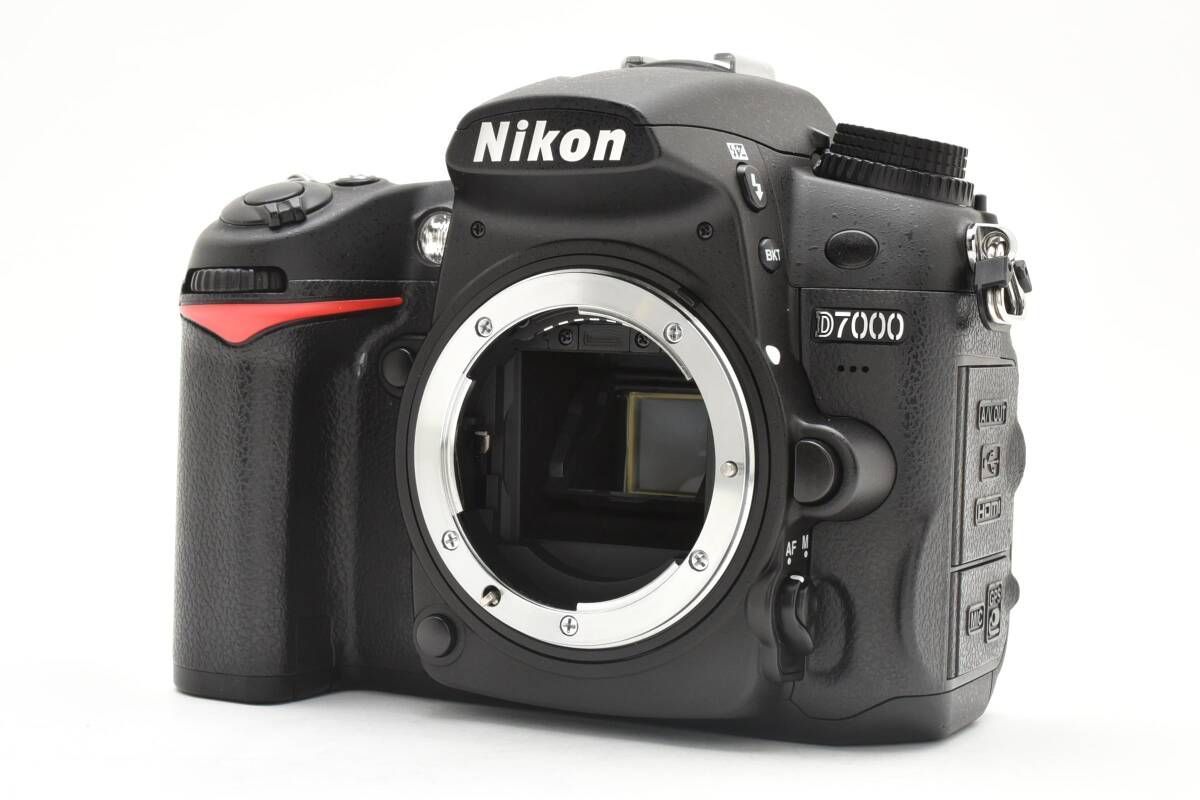 ☆極上品☆ニコン Nikon D7000 ボディ ショット数5543枚☆ K1680