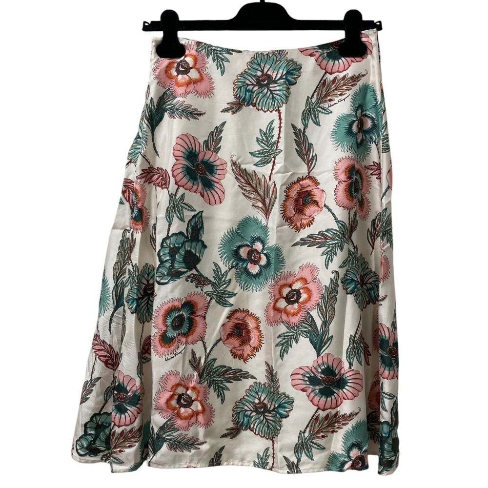 Salvatore Ferragamo サルヴァトーレフェラガモ シルク ボタニカルプリント ロングスカート サイズ38 ベージュ レディース 古着