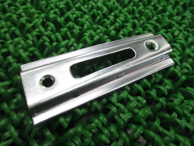 イントルーダー800 タンデムステップラバーストッパープレート