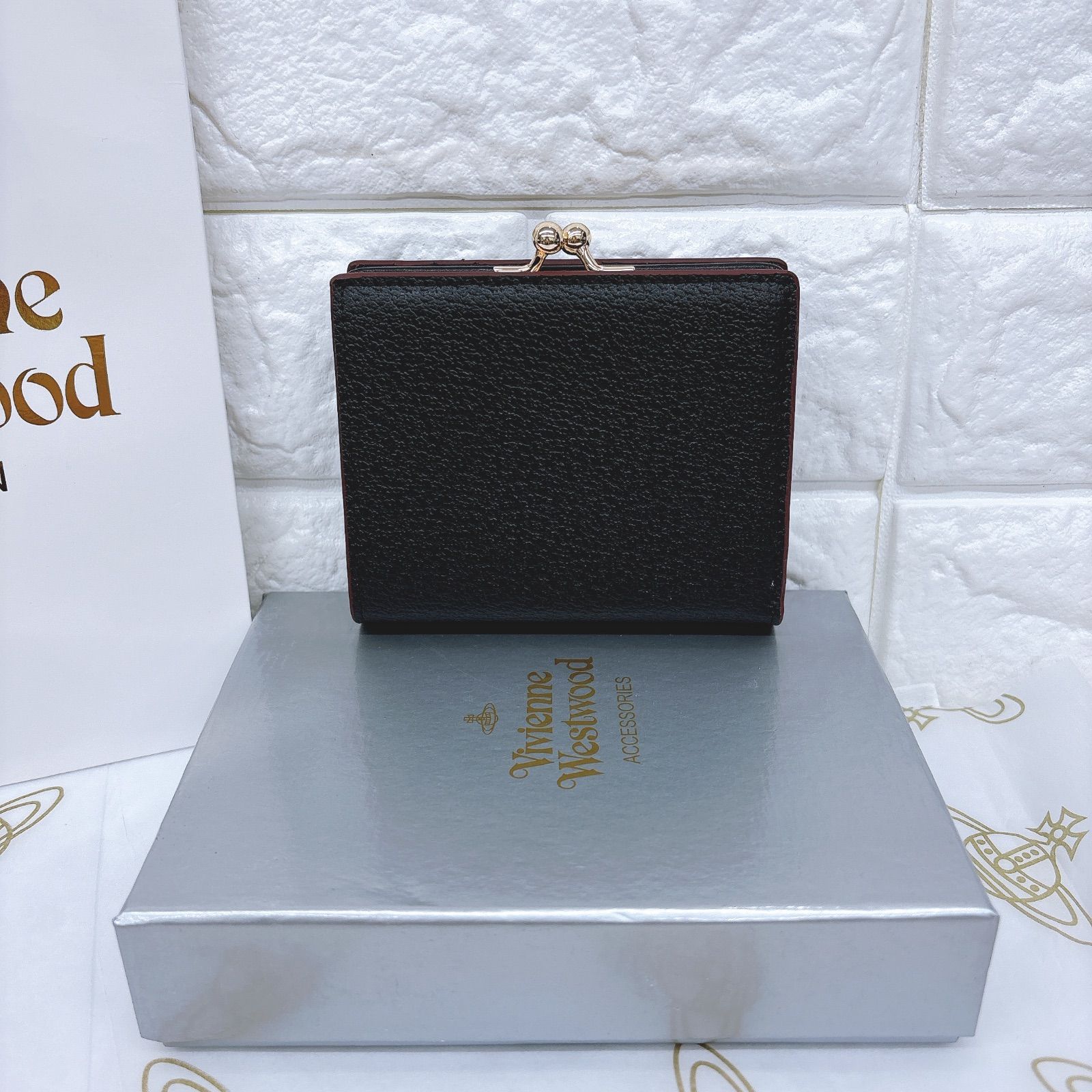 【最新✨️新品】高級感✨ゴールドオーブ ヴィヴィアン・ウエストウッド 折財布 最新✨️新品】高級感✨ゴールドオーブ ヴィヴィアン・ウエストウッド