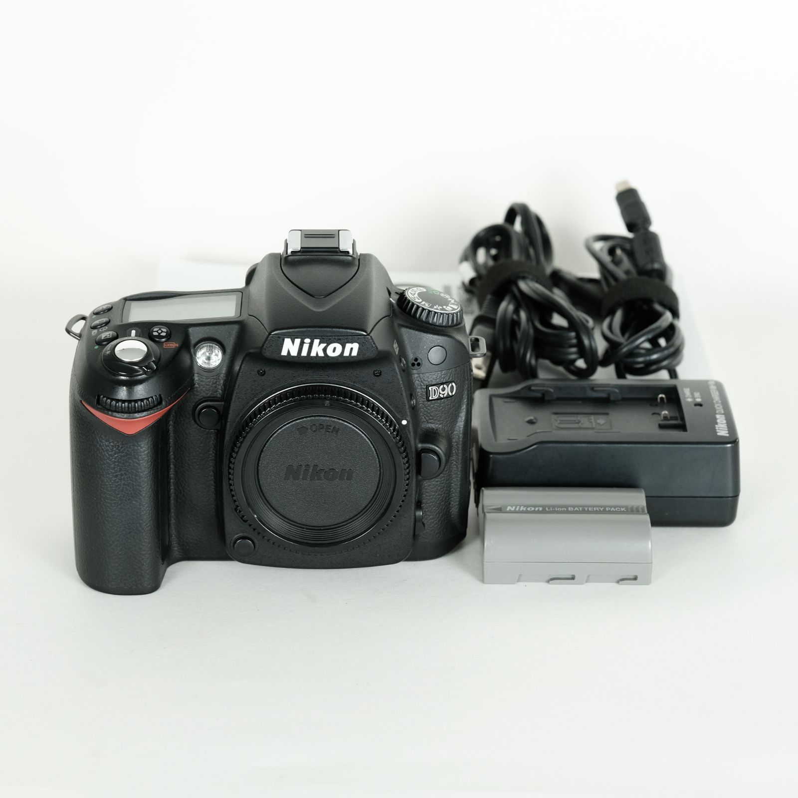 Nikon D90 ジャンク Nikon D90 ジャンク/バッテリー充電○電源×/部品取、修理用 - メルカリ