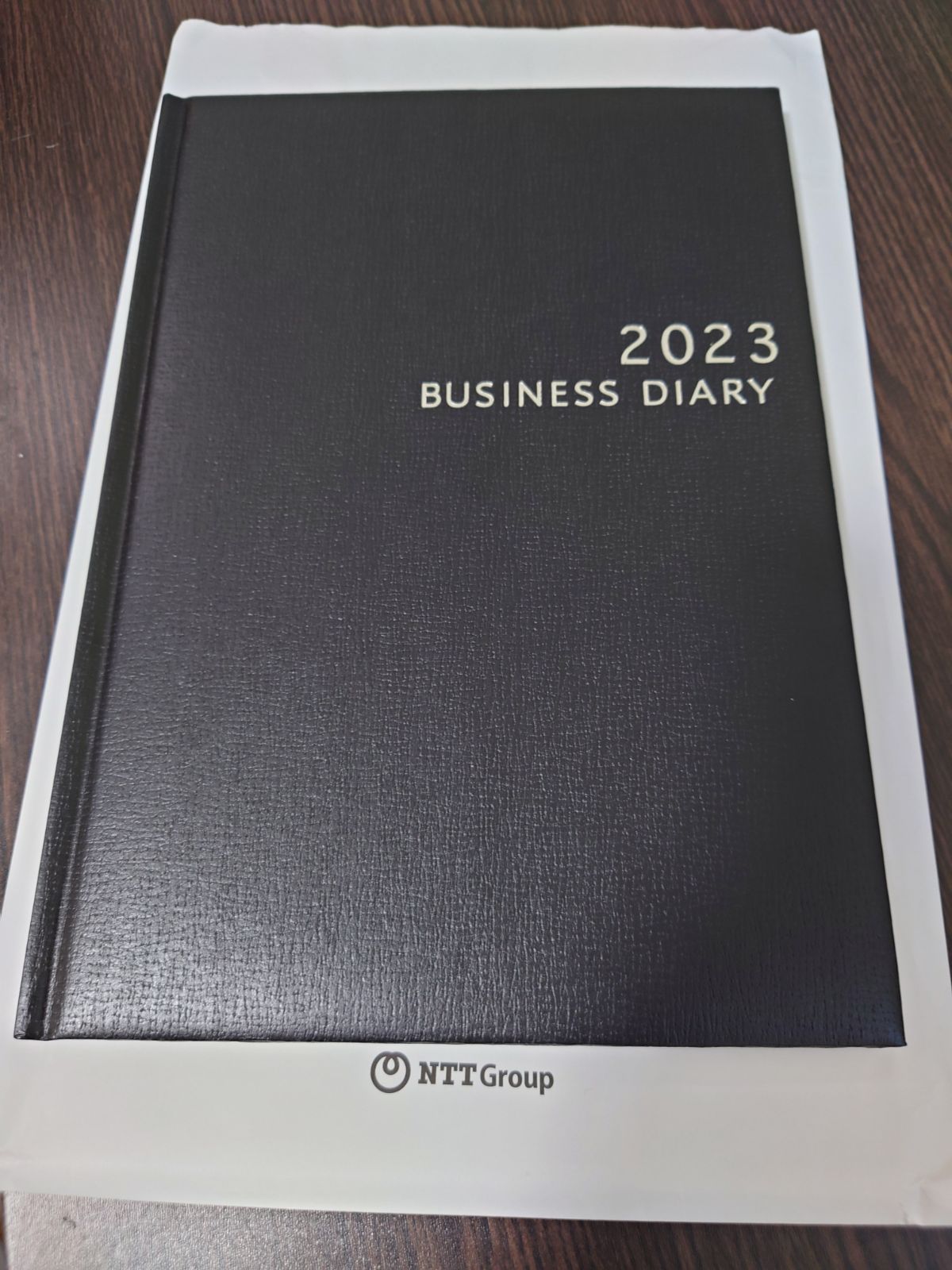 NTTGroup ビジネスダイアリー ハードカバー ブラック B5 - カレンダー