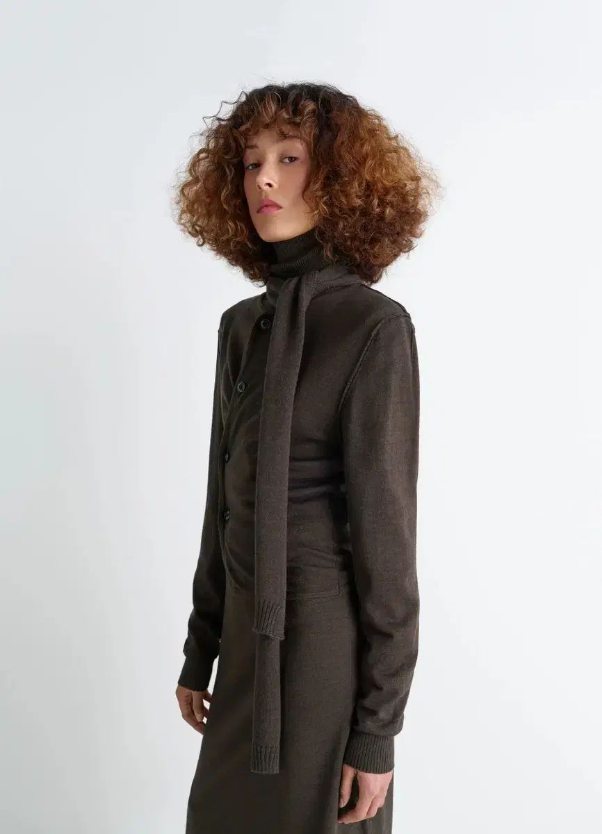 スペシャルな S LEMAIRE ルメール 25fw ツイスト スカーフ カーディガン ダーク カカオ