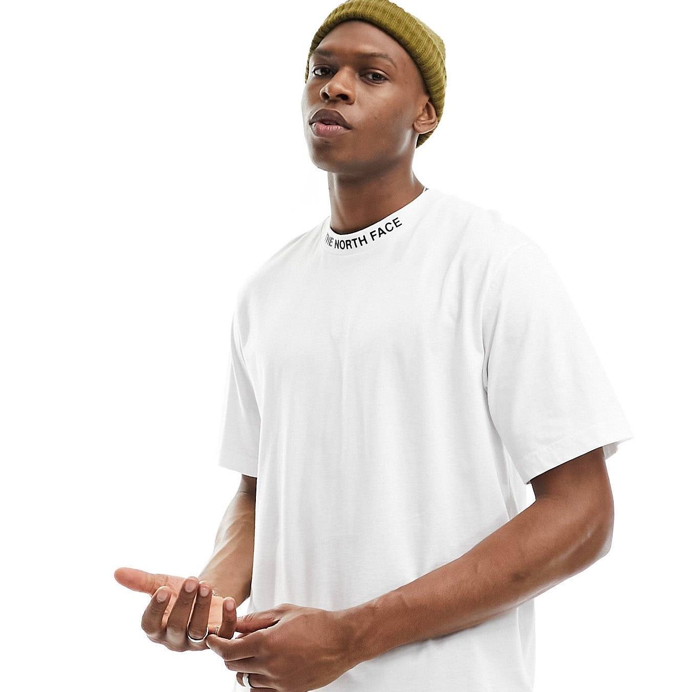 【国内発送】◇The North Face◇ Zumu taped logo Tシャツ 海外限定モデル】The North Face Zumu Taped Logo Tシャツ