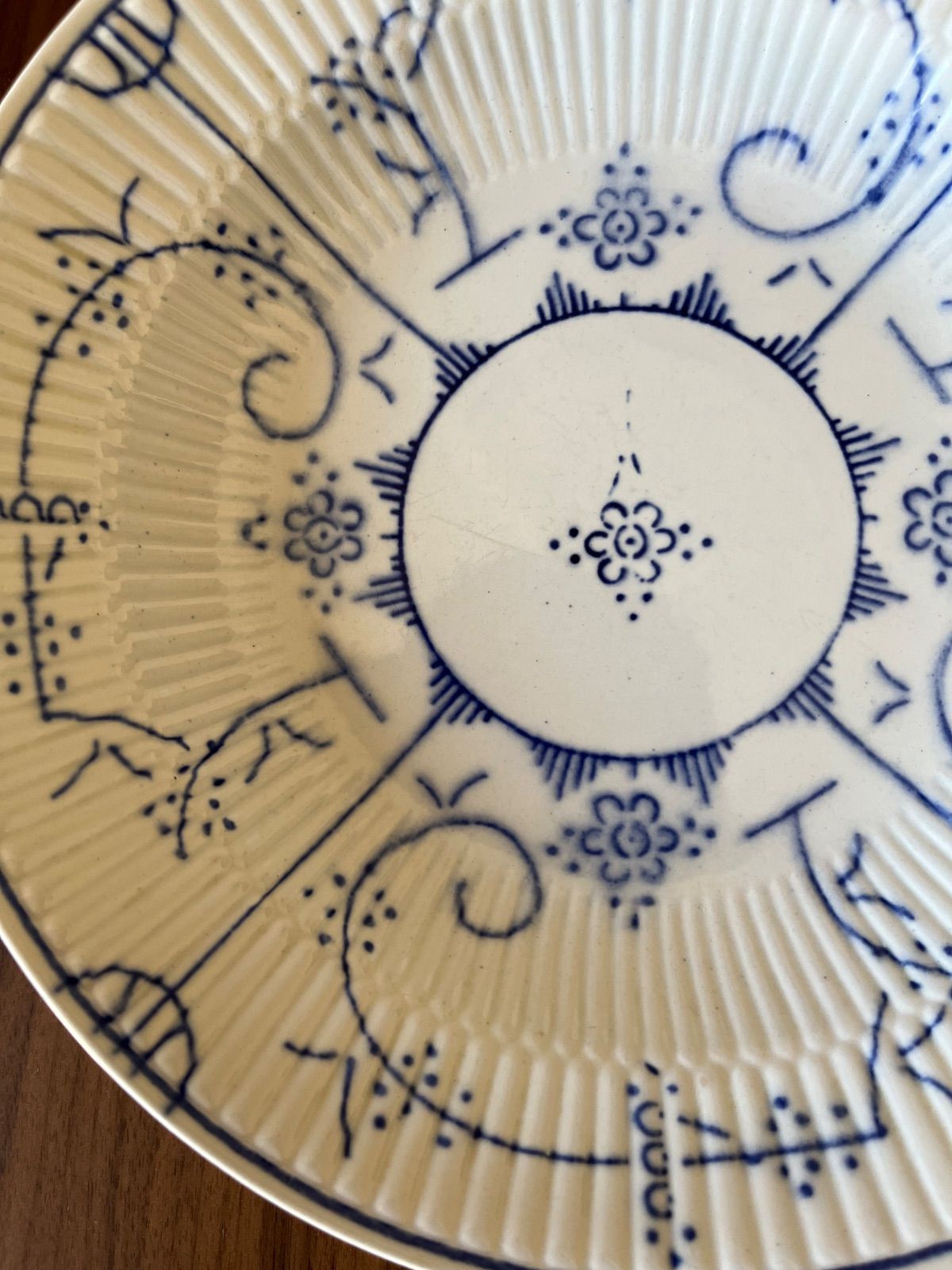 ベルギー製 BOCH ボッホ アンティークプレート A