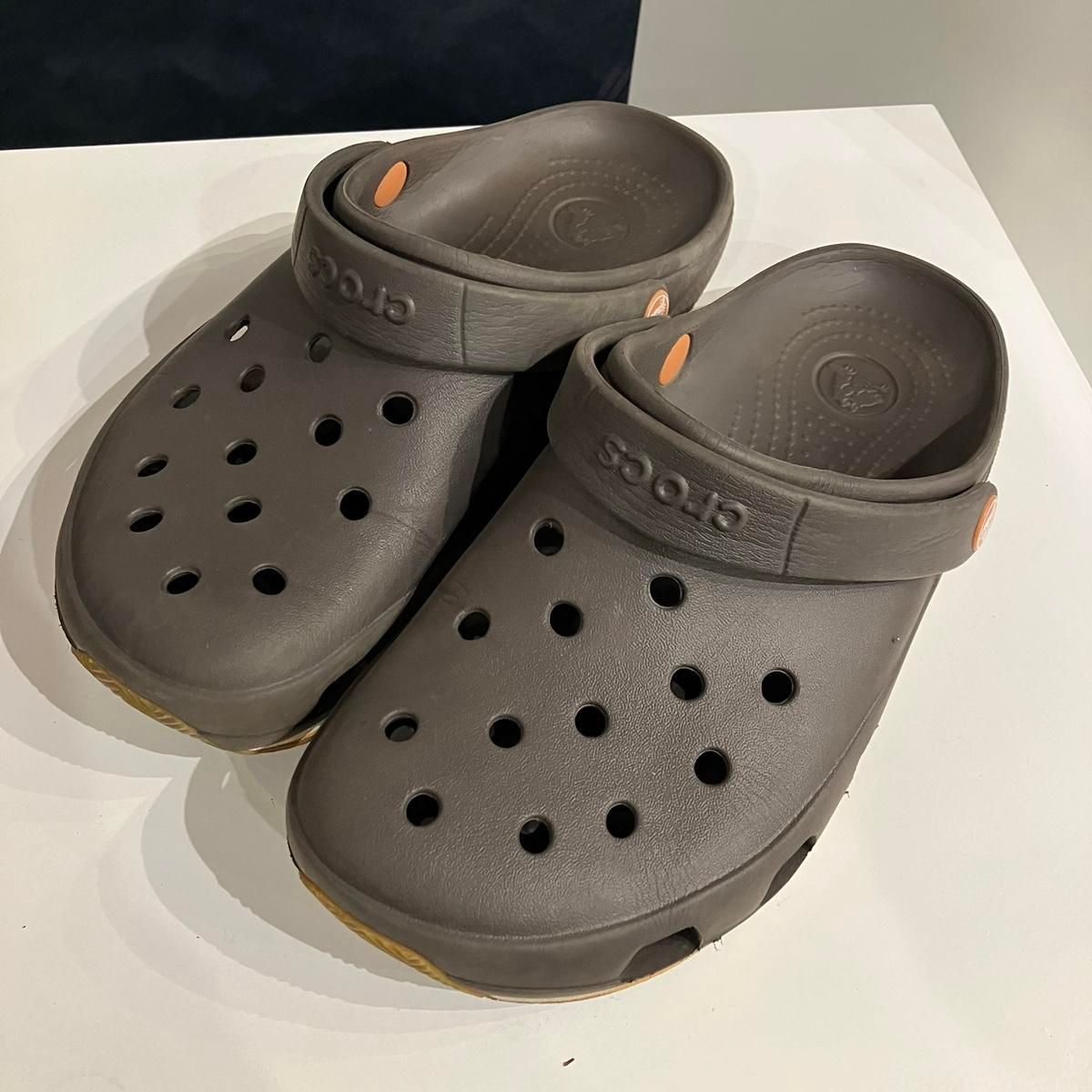 【雷市場（ポンジャン）商品韓国直送】260 crocs(クロックス) サンダル チョコブラウン