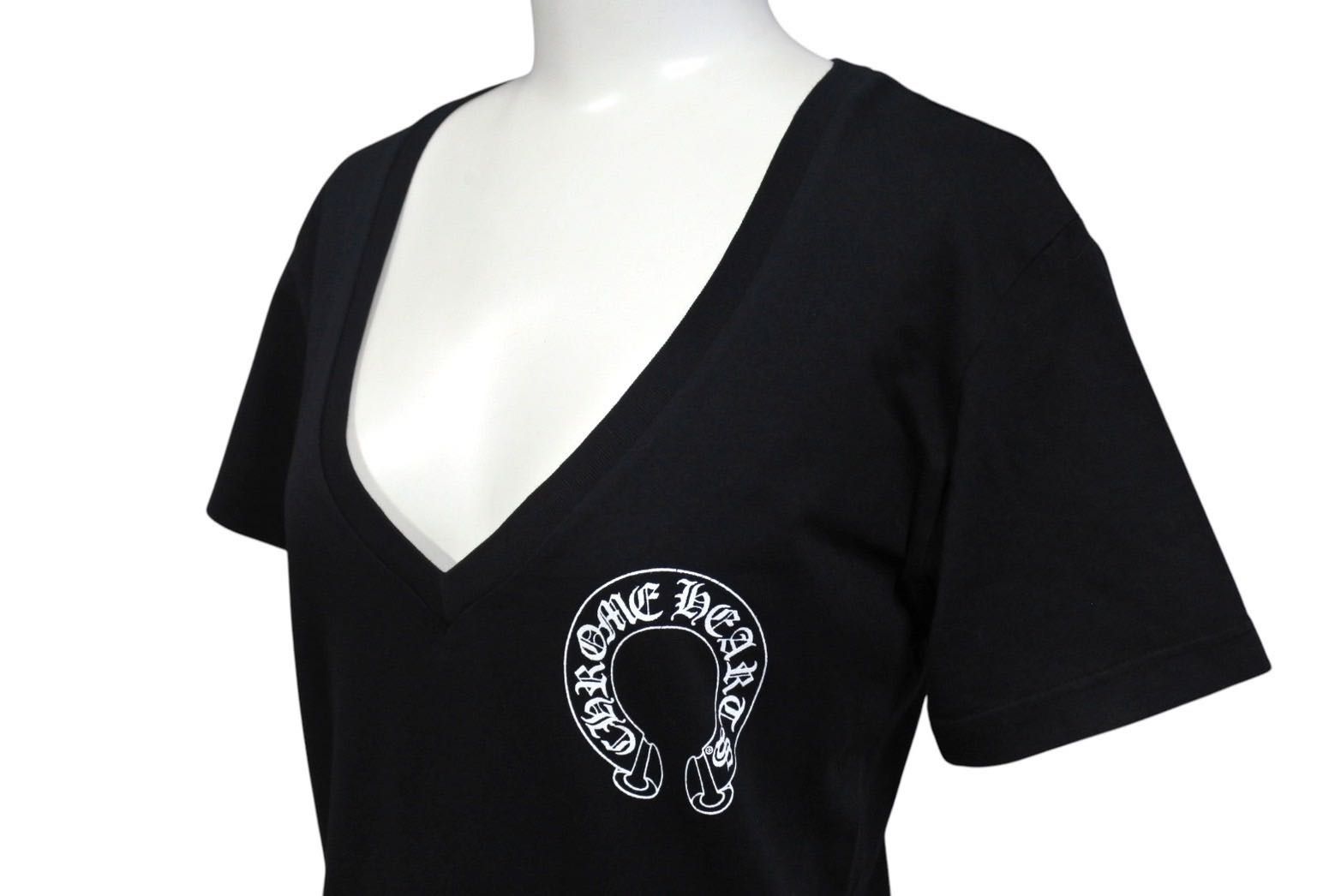 本物保証★クロムハーツ★レディースロゴTシャツ★VネックXS 本物保証☆クロムハーツ☆レディースロゴTシャツ☆VネックXS