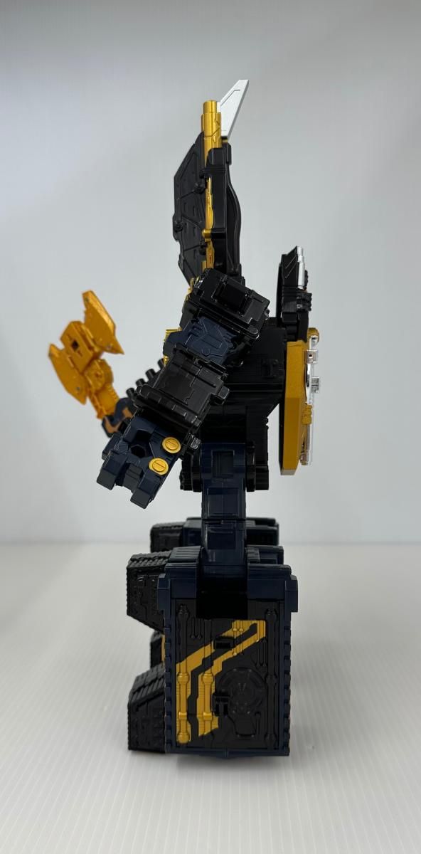 中古品】王様戦隊キングｵｰｼﾞｬ― DXキングコーカサスｶﾌﾞト (2505156