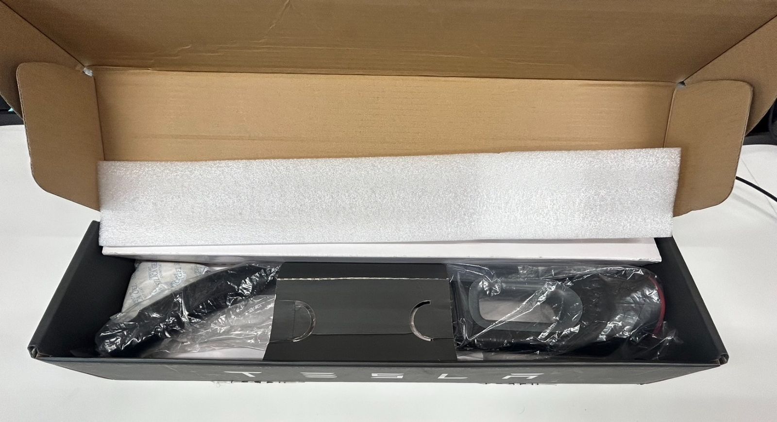 テスラ チャデモ アダプター 充電器 箱つき 【公式通販】