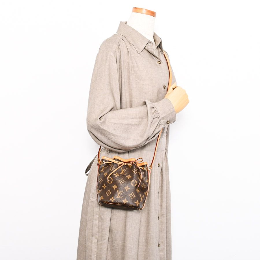 LOUIS VUITTON ショルダーバッグ LOUIS VUITTON ルイヴィトン ショルダーバッグ ナノノエ M41346