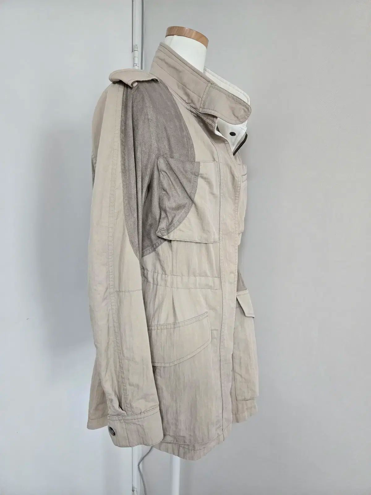 マウンテンパーカー