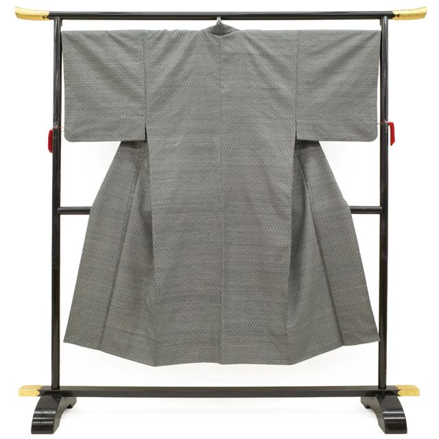 男物 リサイクル 着物 羽織 セット アンサンブル AS 袷 正絹 山形県 白鷹町 米沢 紬 つむぎ グレー 絣 格子 カジュアル 紳士 メンズ 春 秋 冬 仕立て上がり 身丈138 裄丈68.5 Mサイズ みやがわ sb16350