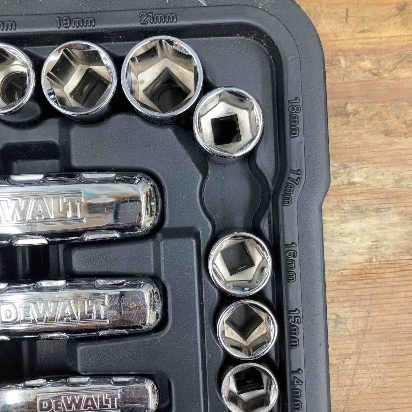 DEWALT デウォルト