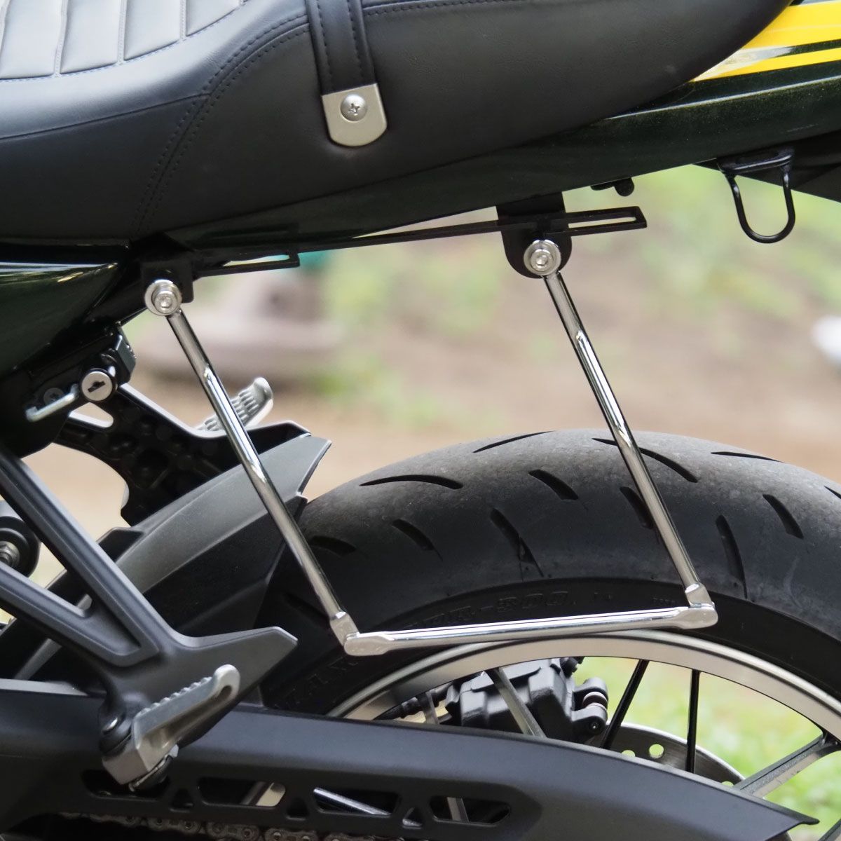 Z900RS ベルトループ付きサドルバッグサポート