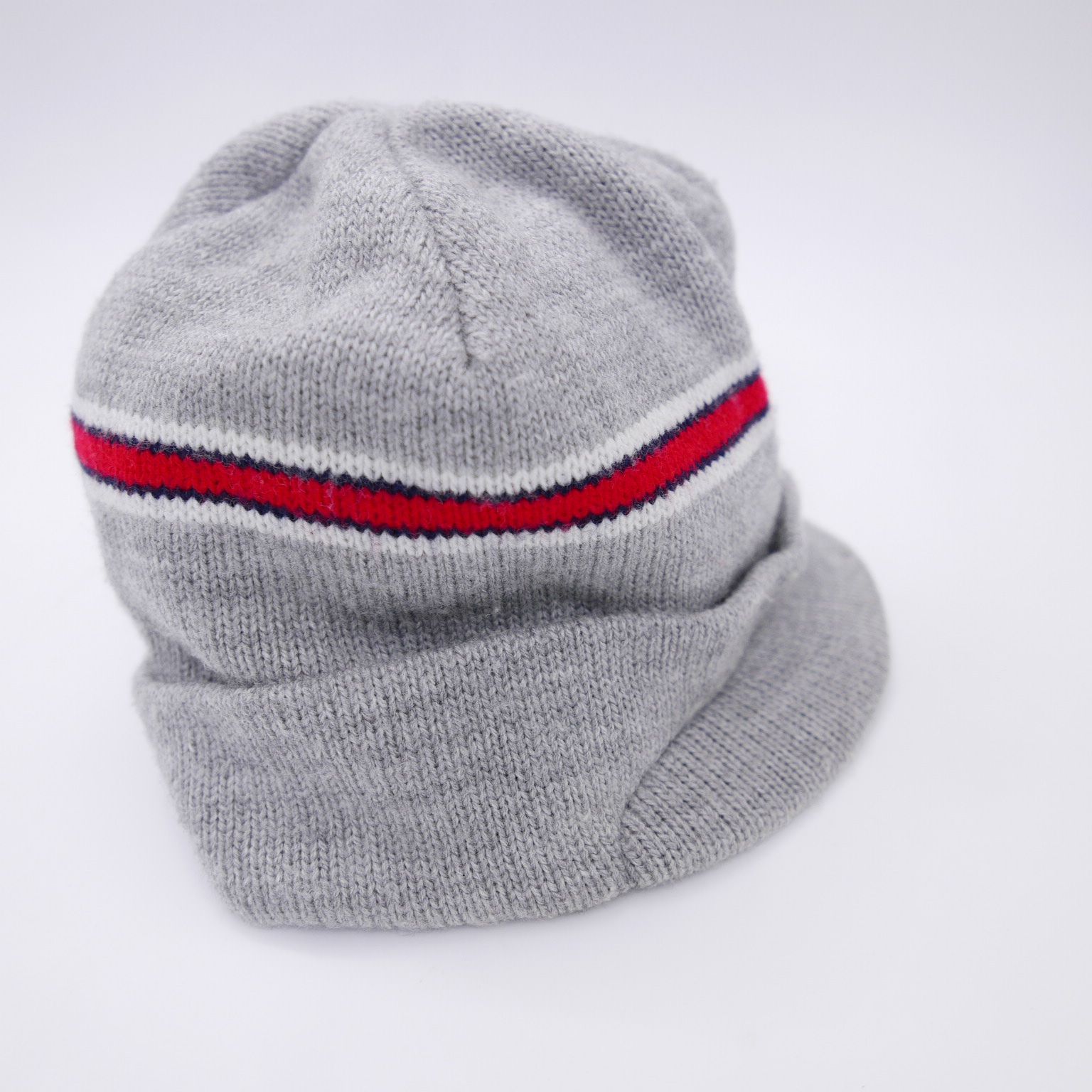 RECON リーコン ツバ付き ニットキャップ RECON リーコン ツバ付き 赤ライン ニットキャップ 帽子 ニット帽 GRAY