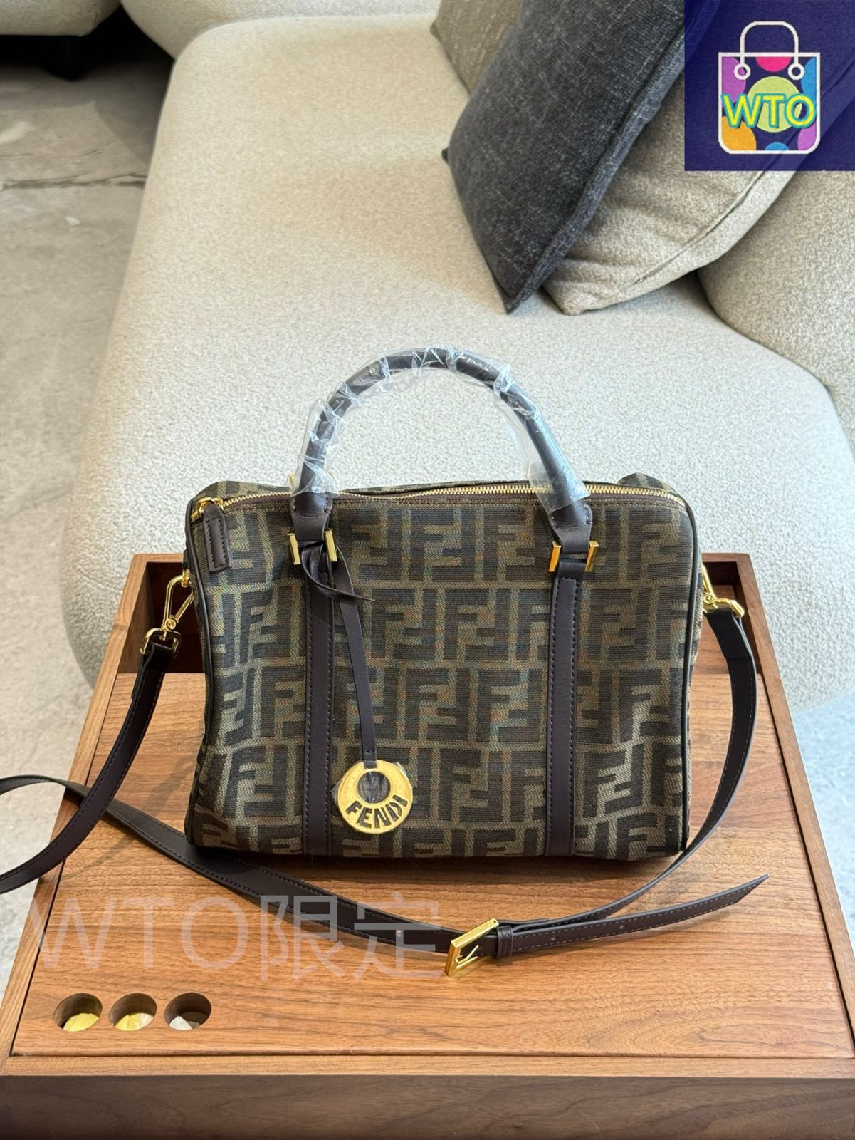 今日特価】Fendi フェンディ ヴィンテージモノグラム ピロー