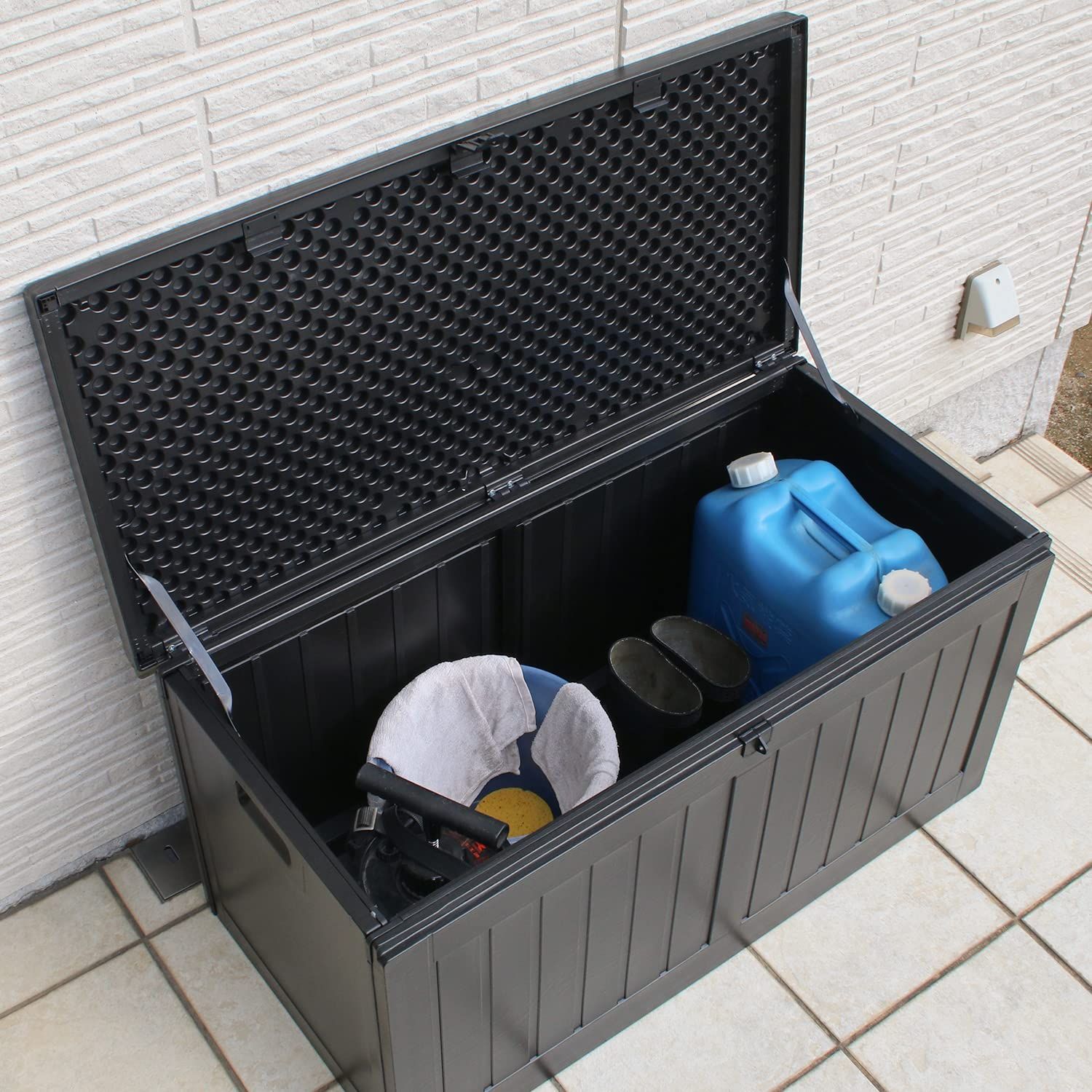 在庫 鍵穴つき 防水タイプ 屋外 組立商品 ブラック 幅96×奥行46×高さ49.5㎝ 190L 収納ボックス 収納ベンチ 55252 不二貿易 MARWIL-DEMENAGEMENTS_CH